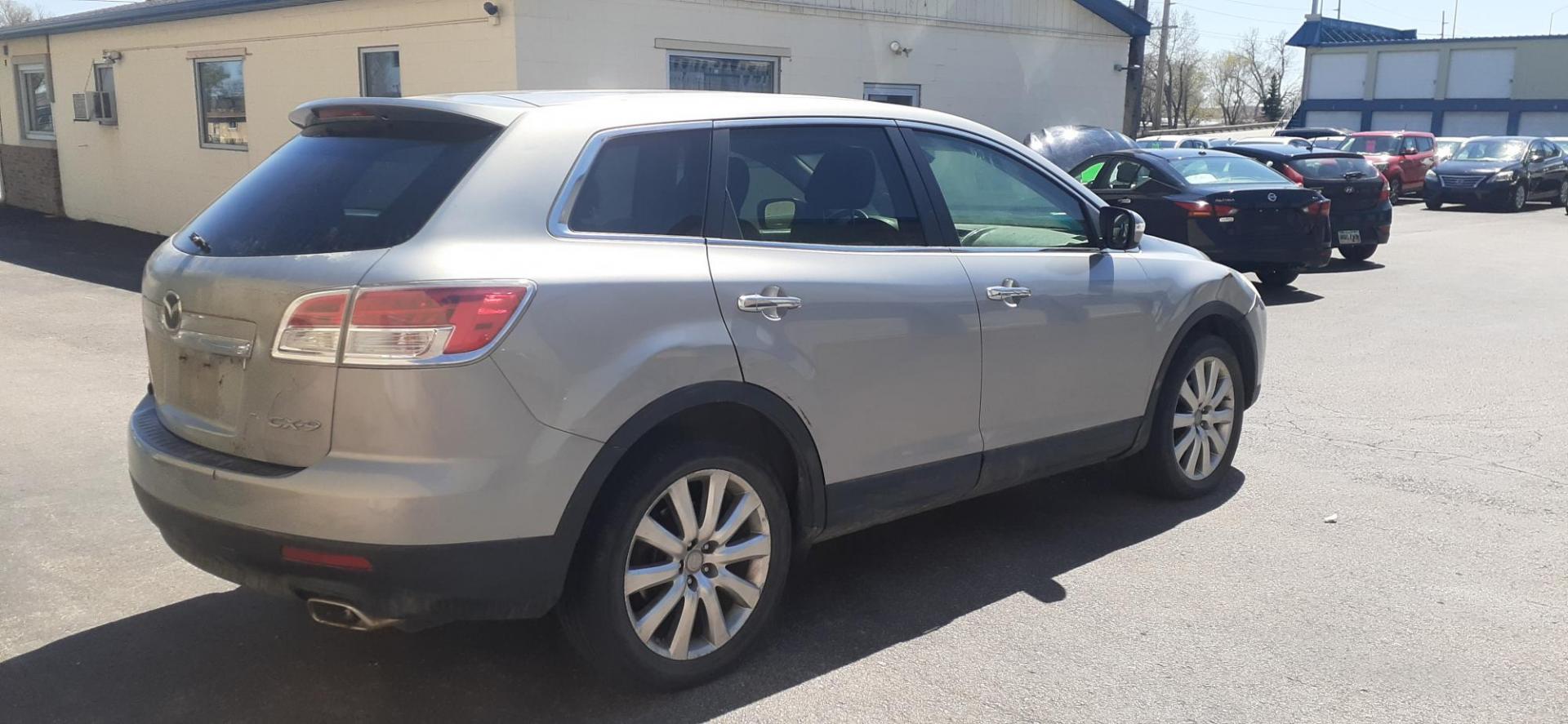 2007 Mazda CX-9 Grand Touring AWD (JM3TB38YX70) with an 3.5L V6 DOHC 24V engine, 6-Speed Automatic Overdrive transmission, located at 2015 Cambell Street, Rapid City, SD, 57701, (605) 342-8326, 44.066433, -103.191772 - CARFAX AVAILABLE - Photo#1