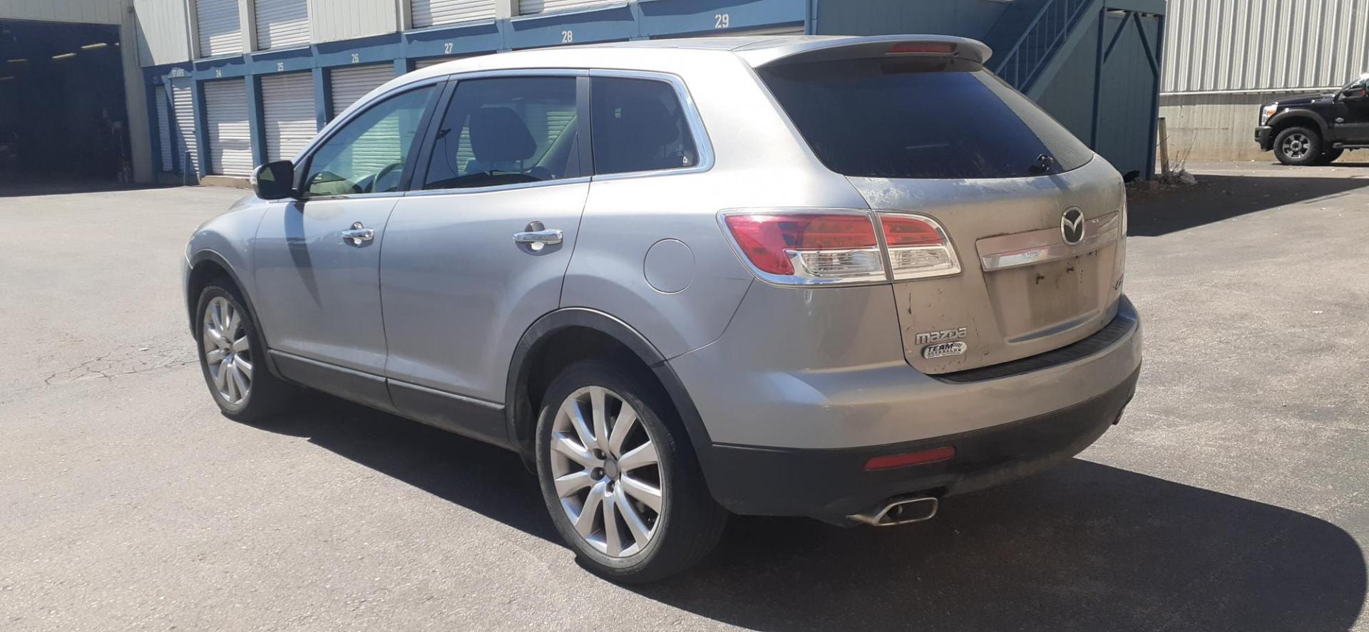 2007 Mazda CX-9 Grand Touring AWD (JM3TB38YX70) with an 3.5L V6 DOHC 24V engine, 6-Speed Automatic Overdrive transmission, located at 2015 Cambell Street, Rapid City, SD, 57701, (605) 342-8326, 44.066433, -103.191772 - CARFAX AVAILABLE - Photo#4