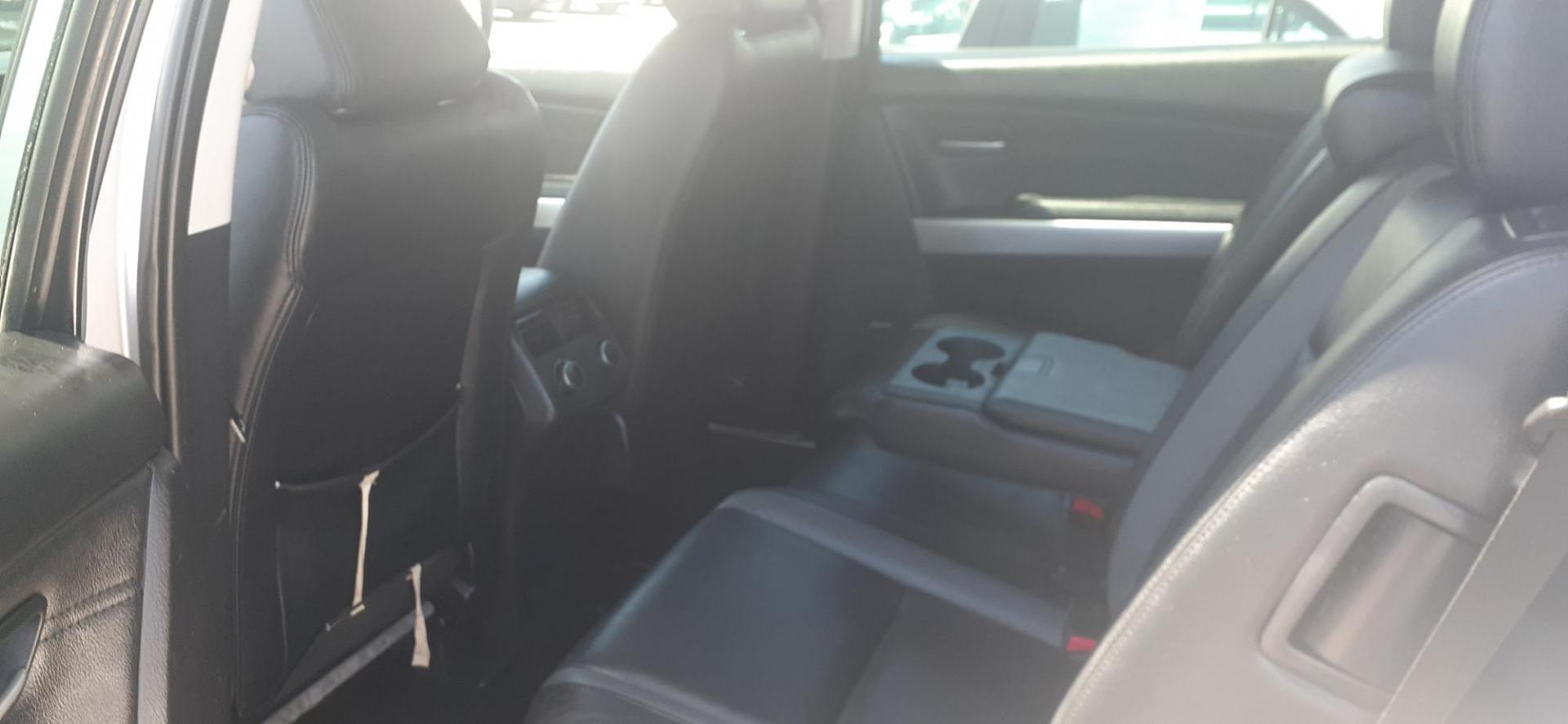 2007 Mazda CX-9 Grand Touring AWD (JM3TB38YX70) with an 3.5L V6 DOHC 24V engine, 6-Speed Automatic Overdrive transmission, located at 2015 Cambell Street, Rapid City, SD, 57701, (605) 342-8326, 44.066433, -103.191772 - CARFAX AVAILABLE - Photo#7