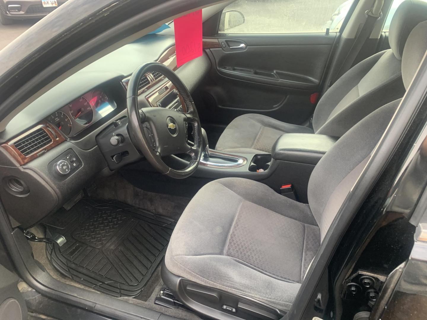 2011 Gray /Black Chevrolet Impala LT (2G1WG5EK3B1) with an 3.5L V6 OHV 16V FFV engine, 4-Speed Automatic transmission, located at 2015 Cambell Street, Rapid City, SD, 57701, (605) 342-8326, 44.066433, -103.191772 - Mechanic special, runs & drives but has transmission issues! Cash ONLY AS-IS! - Photo#4