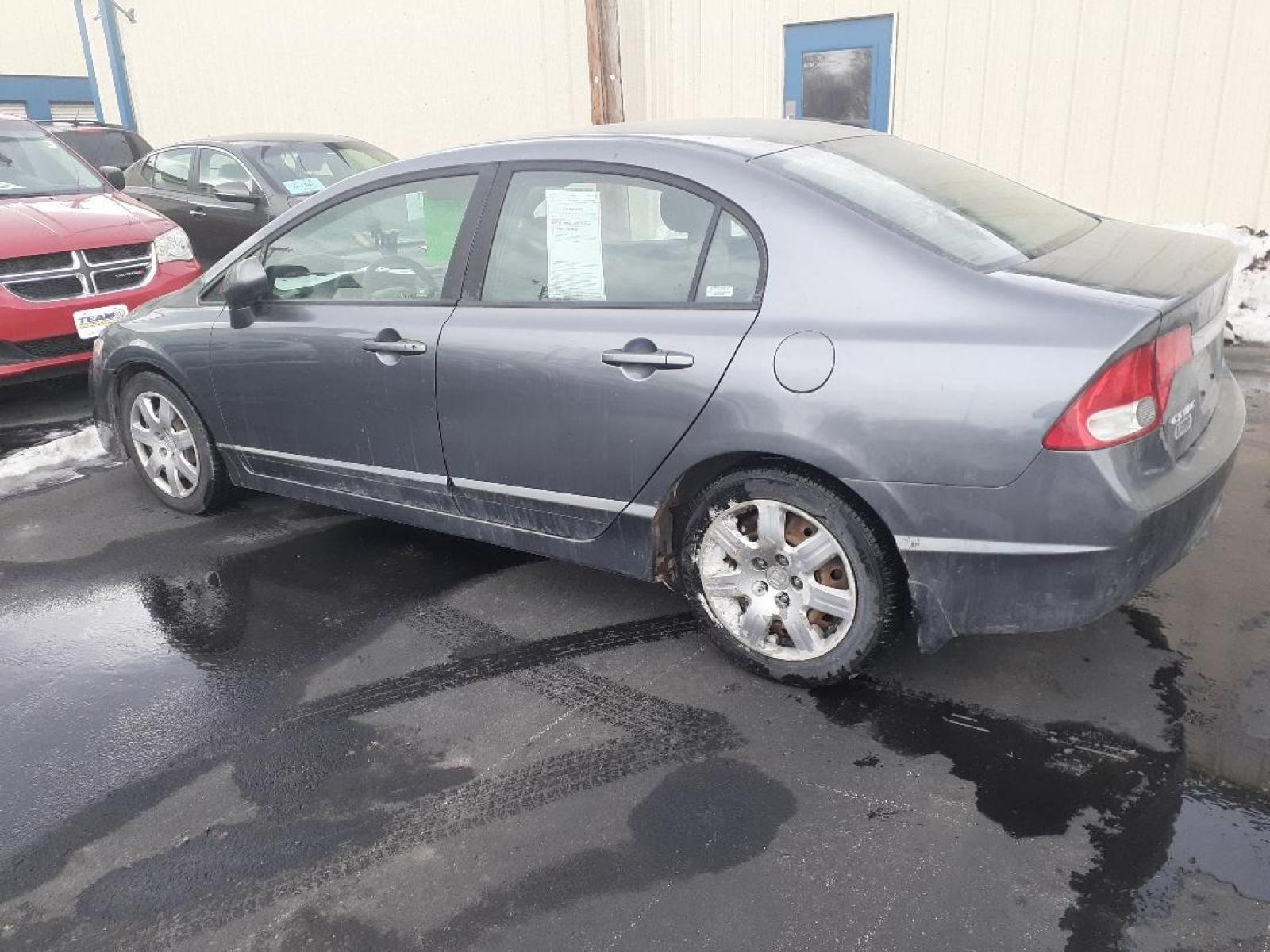 2009 Honda Civic LX Sedan 5-Speed AT (19XFA16599E) with an 1.8L L4 SOHC 16V engine, 5-Speed Automatic Overdrive transmission, located at 2015 Cambell Street, Rapid City, SD, 57701, (605) 342-8326, 44.066433, -103.191772 - CARFAX AVAILABLE - Photo #4