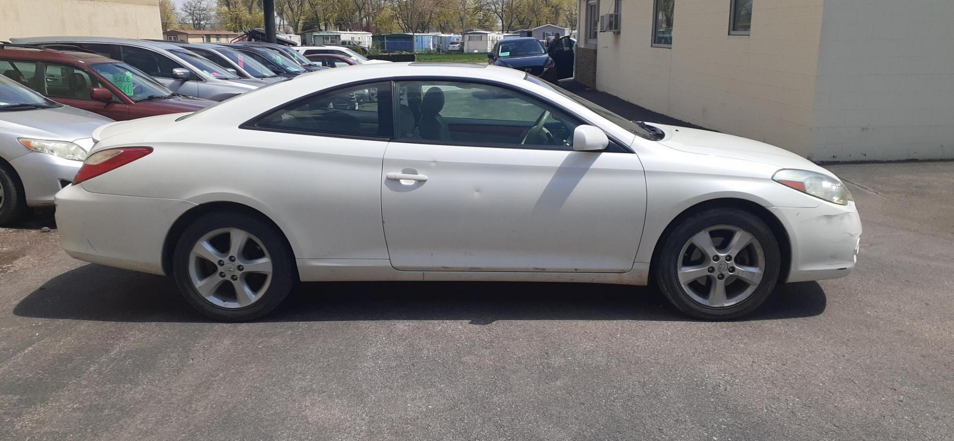 2008 Toyota Camry Solara SE (4T1CA30PX8U) with an 3.3L V6 DOHC 24V engine, located at 2015 Cambell Street, Rapid City, SD, 57701, (605) 342-8326, 44.066433, -103.191772 - CARFAX AVAILABLE - Photo#4