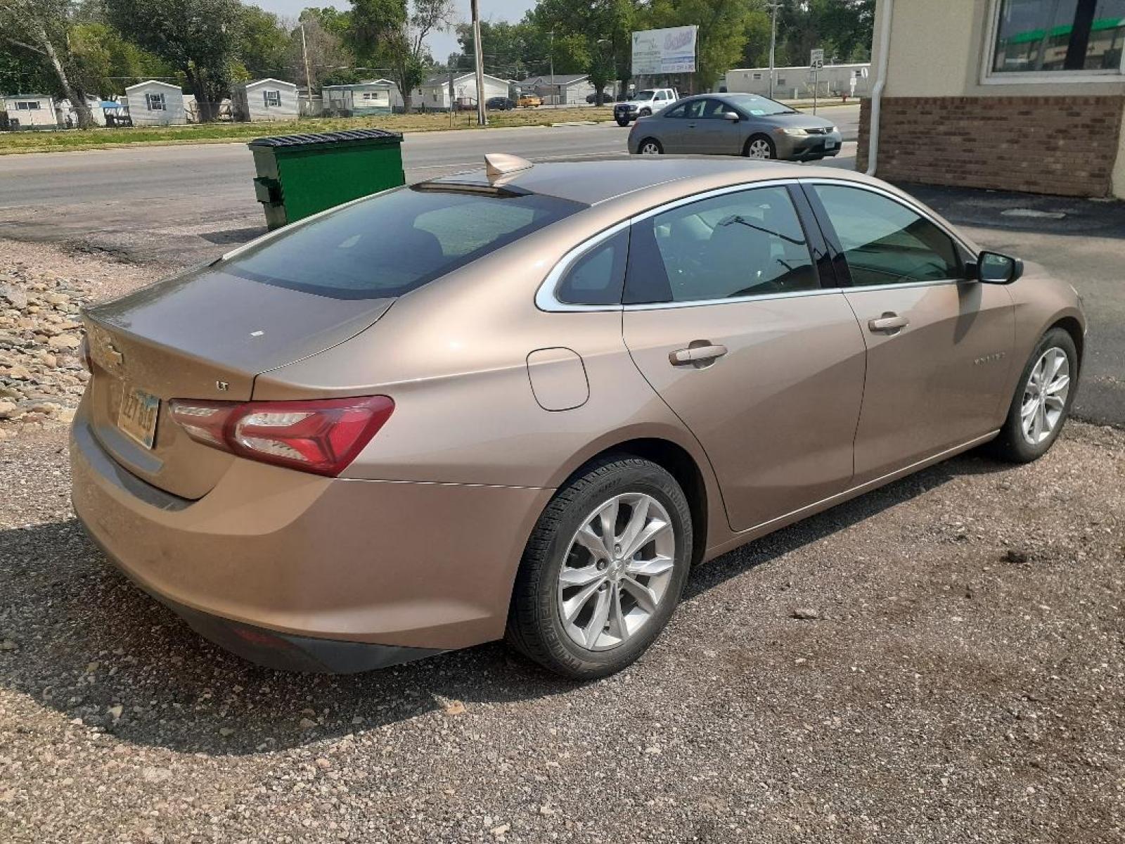 2019 Chevrolet Malibu LT (1G1ZD5ST5KF) with an 1.5L L4 DOHC 16V engine, 6A transmission, located at 2015 Cambell Street, Rapid City, SD, 57701, (605) 342-8326, 44.066433, -103.191772 - CREDIT UNION FINACING AVAILABLE WITH APPROVED CREDIT - Photo #4