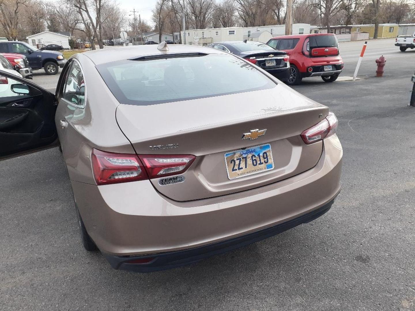 2019 Chevrolet Malibu LT (1G1ZD5ST5KF) with an 1.5L L4 DOHC 16V engine, 6A transmission, located at 2015 Cambell Street, Rapid City, SD, 57701, (605) 342-8326, 44.066433, -103.191772 - Photo#7