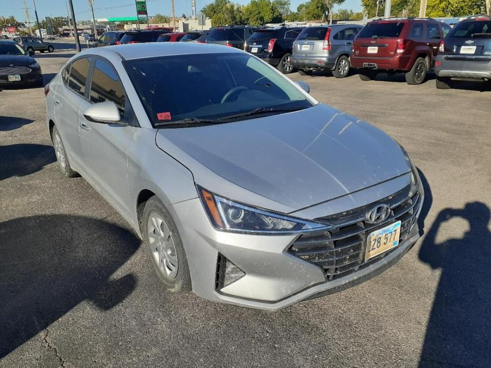 2019 Hyundai Elantra SE 6AT (KMHD74LF1KU) with an 1.8L L4 DOHC 16V engine, 6A transmission, located at 2015 Cambell Street, Rapid City, SD, 57701, (605) 342-8326, 44.066433, -103.191772 - Photo #10