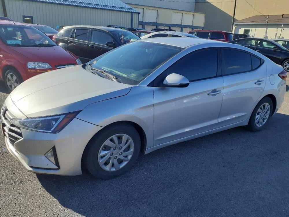 2019 Hyundai Elantra SE 6AT (KMHD74LF1KU) with an 1.8L L4 DOHC 16V engine, 6A transmission, located at 2015 Cambell Street, Rapid City, SD, 57701, (605) 342-8326, 44.066433, -103.191772 - Photo #6