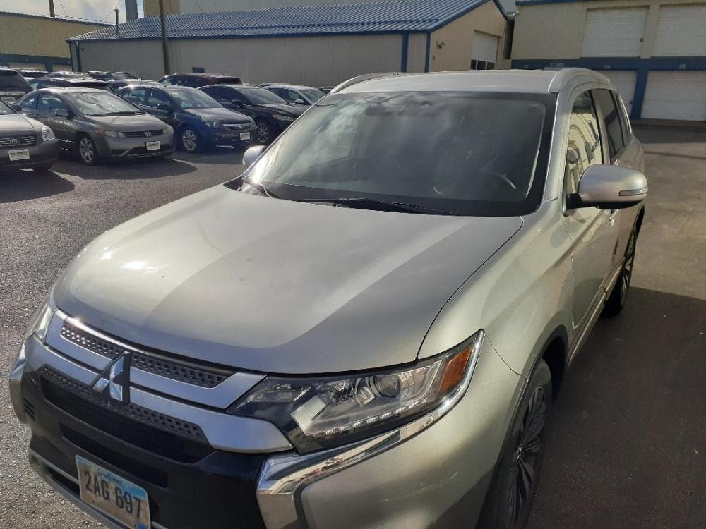 2020 Mitsubishi Outlander SEL AWD (JA4AZ3A3XLZ) with an 2.4L L4 DOHC 16V engine, CVT transmission, located at 2015 Cambell Street, Rapid City, SD, 57701, (605) 342-8326, 44.066433, -103.191772 - CREDIT UNION FINANCING AVAILABLE WITH APPROVED CREDIT - Photo #10