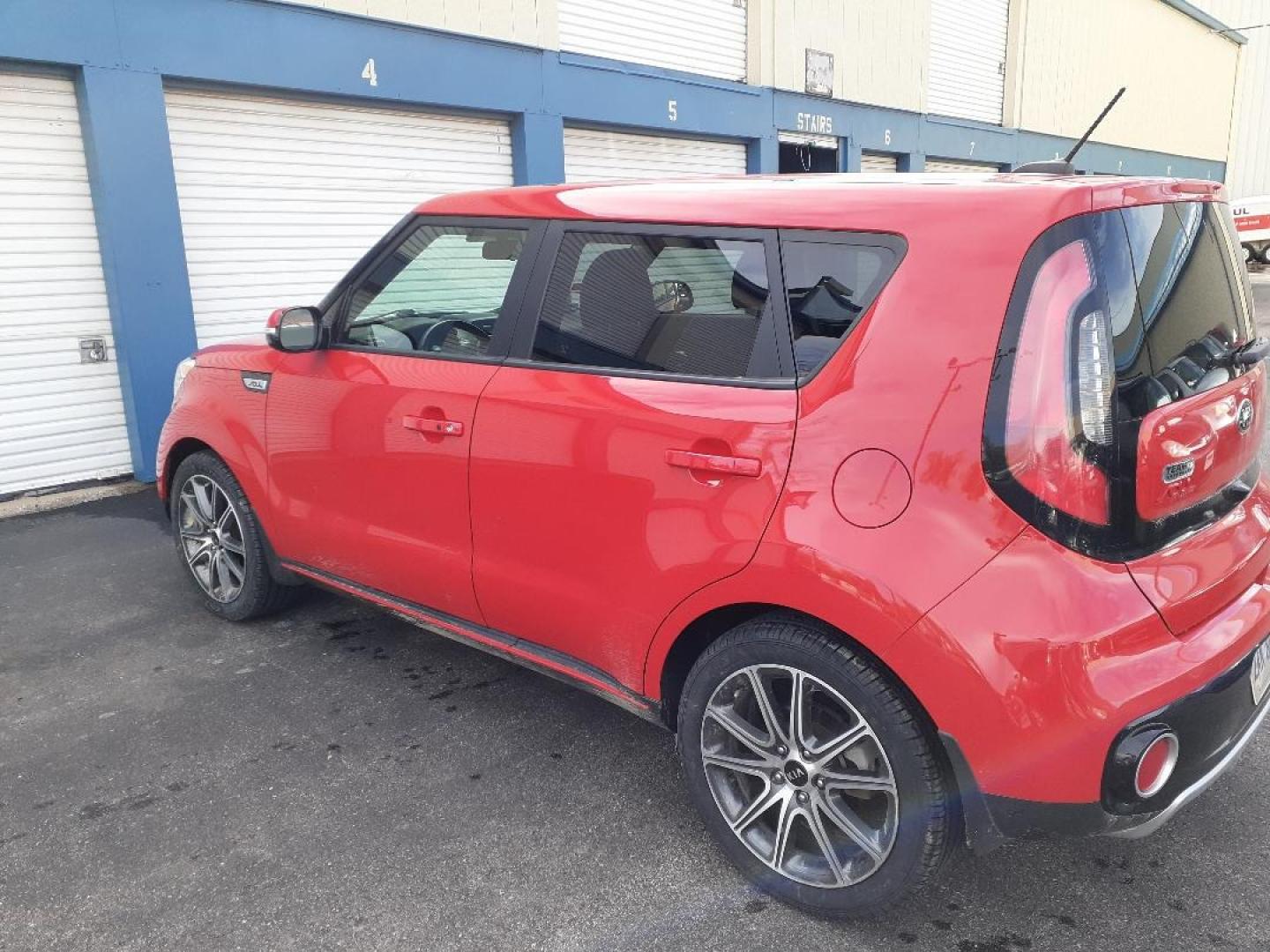 2018 Kia Soul ! (KNDJX3AA0J7) with an 1.6L L4 DOHC 16V engine, 6A transmission, located at 2015 Cambell Street, Rapid City, SD, 57701, (605) 342-8326, 44.066433, -103.191772 - CREDIT UNION FINANCING AVAILABLE WITH APPROVED CREDIT - Photo#7