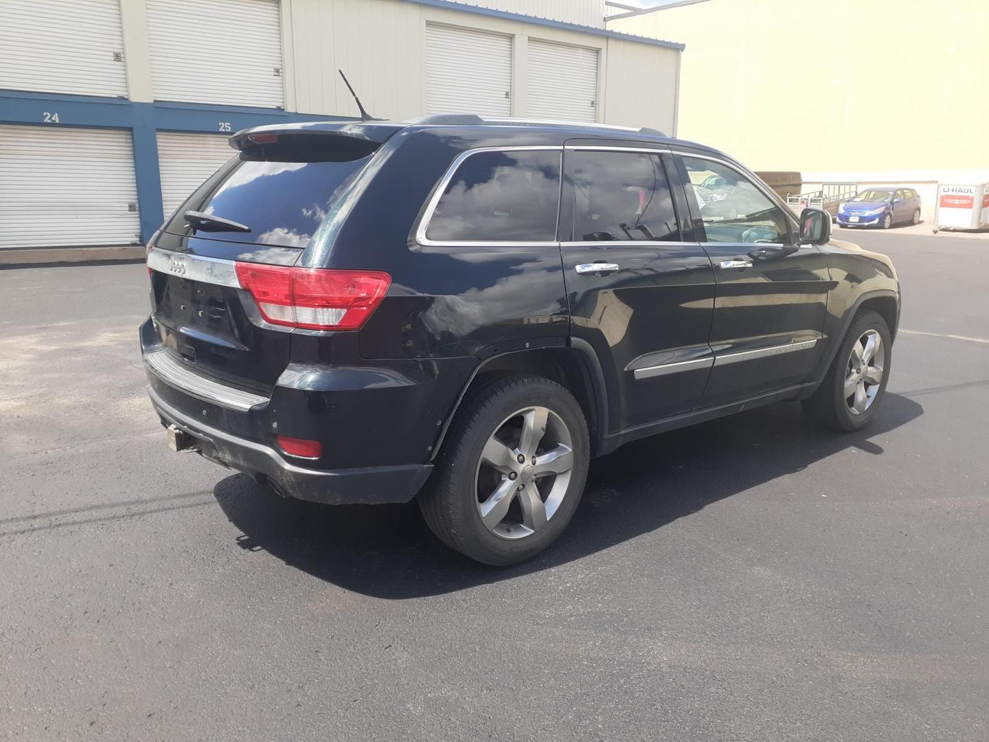 2012 Jeep Grand Cherokee Overland 4WD (1C4RJFCG6CC) with an 3.6L V6 DOHC 24V engine, 5-Speed Automatic transmission, located at 2015 Cambell Street, Rapid City, SD, 57701, (605) 342-8326, 44.066433, -103.191772 - CARFAX AVAILABLE NO FINANCING AVAILABLE CASH SALE ONLY VEHICLE - Photo#3
