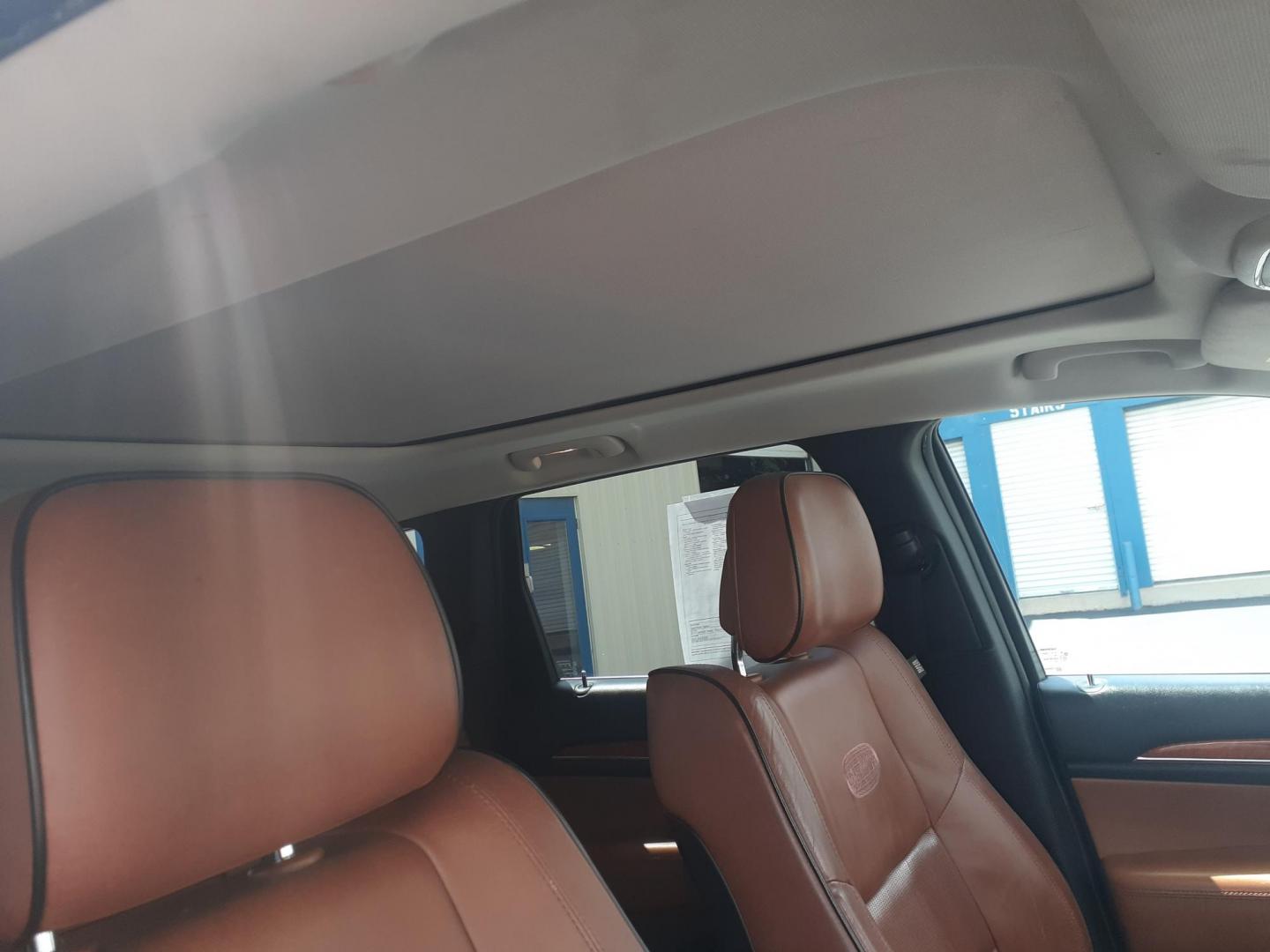 2012 Jeep Grand Cherokee Overland 4WD (1C4RJFCG6CC) with an 3.6L V6 DOHC 24V engine, 5-Speed Automatic transmission, located at 2015 Cambell Street, Rapid City, SD, 57701, (605) 342-8326, 44.066433, -103.191772 - CARFAX AVAILABLE NO FINANCING AVAILABLE CASH SALE ONLY VEHICLE - Photo#8