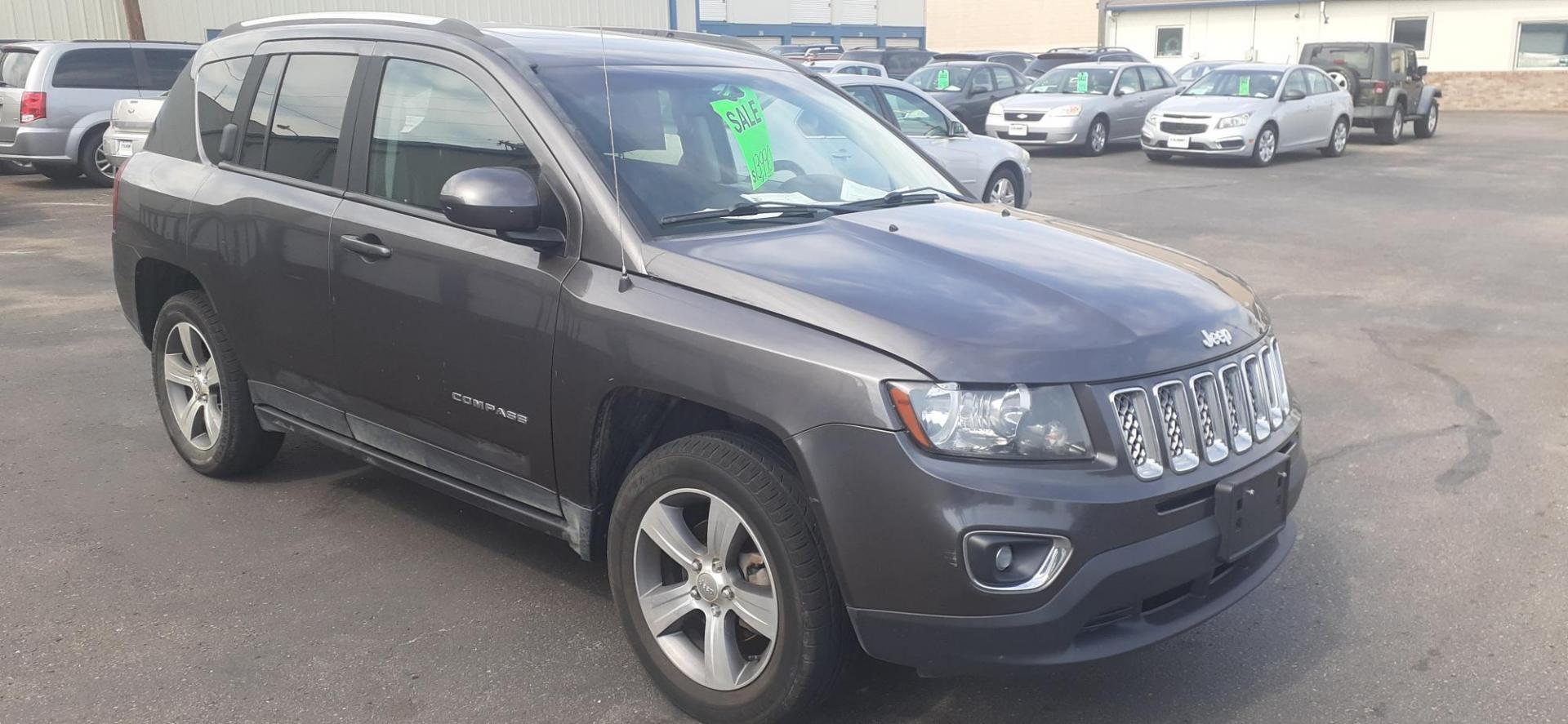 2016 Jeep Compass Latitude 4WD (1C4NJDEB4GD) with an 2.4L L4 DOHC 16V engine, 6A transmission, located at 2015 Cambell Street, Rapid City, SD, 57701, (605) 342-8326, 44.066433, -103.191772 - CARFAX AVAILABLE - Photo#4