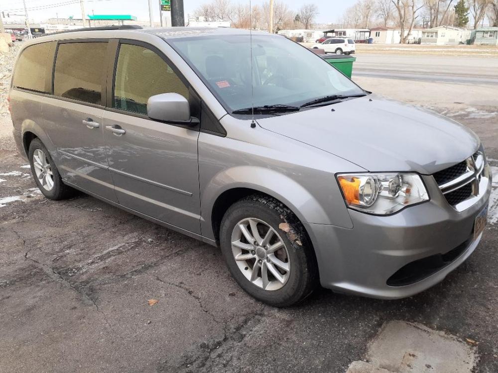 2016 Dodge Grand Caravan SXT (2C4RDGCG8GR) with an 3.6L V6 DOHC 24V engine, 6A transmission, located at 2015 Cambell Street, Rapid City, SD, 57701, (605) 342-8326, 44.066433, -103.191772 - Photo #4