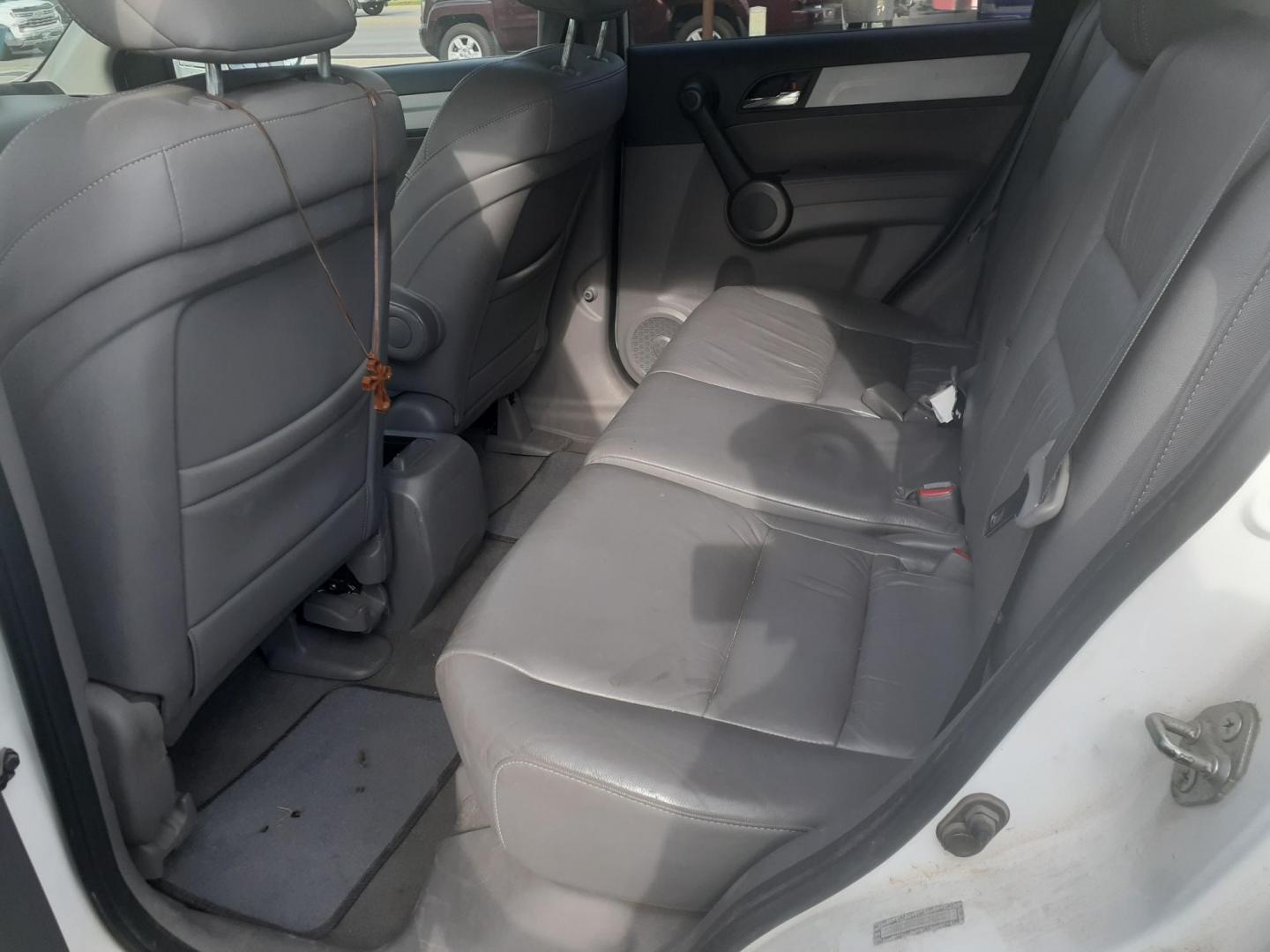 2011 Honda CR-V EX-L 4WD 5-Speed AT (5J6RE4H73BL) with an 2.4L L4 DOHC 16V engine, 5-Speed Automatic transmission, located at 2015 Cambell Street, Rapid City, SD, 57701, (605) 342-8326, 44.066433, -103.191772 - CARFAX AVAILABLE NO FINANCING AVAILABLE CASH ONLY VEHICLE - Photo#8