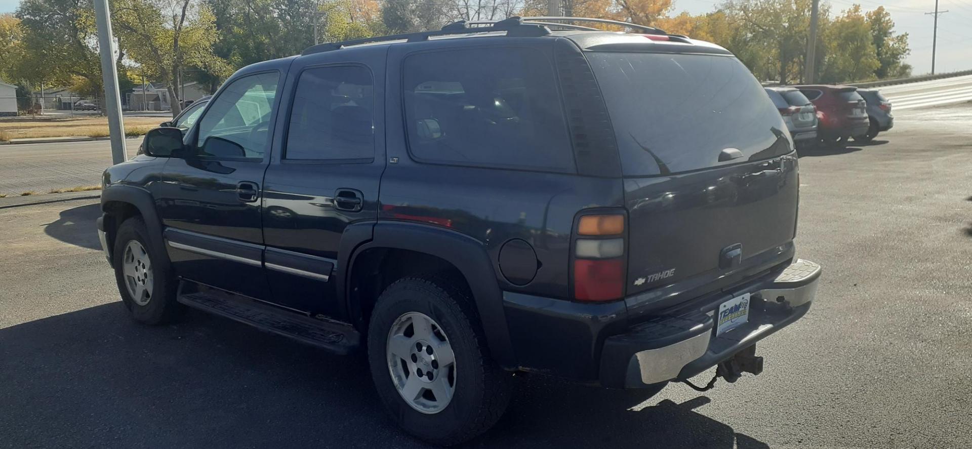 2006 Chevrolet Tahoe 4WD (1GNEK13Z66J) with an 5.3L V8 OHV 16V FFV engine, 4-Speed Automatic Overdrive transmission, located at 2015 Cambell Street, Rapid City, SD, 57701, (605) 342-8326, 44.066433, -103.191772 - CARFAX AVAILABLE - Photo#2