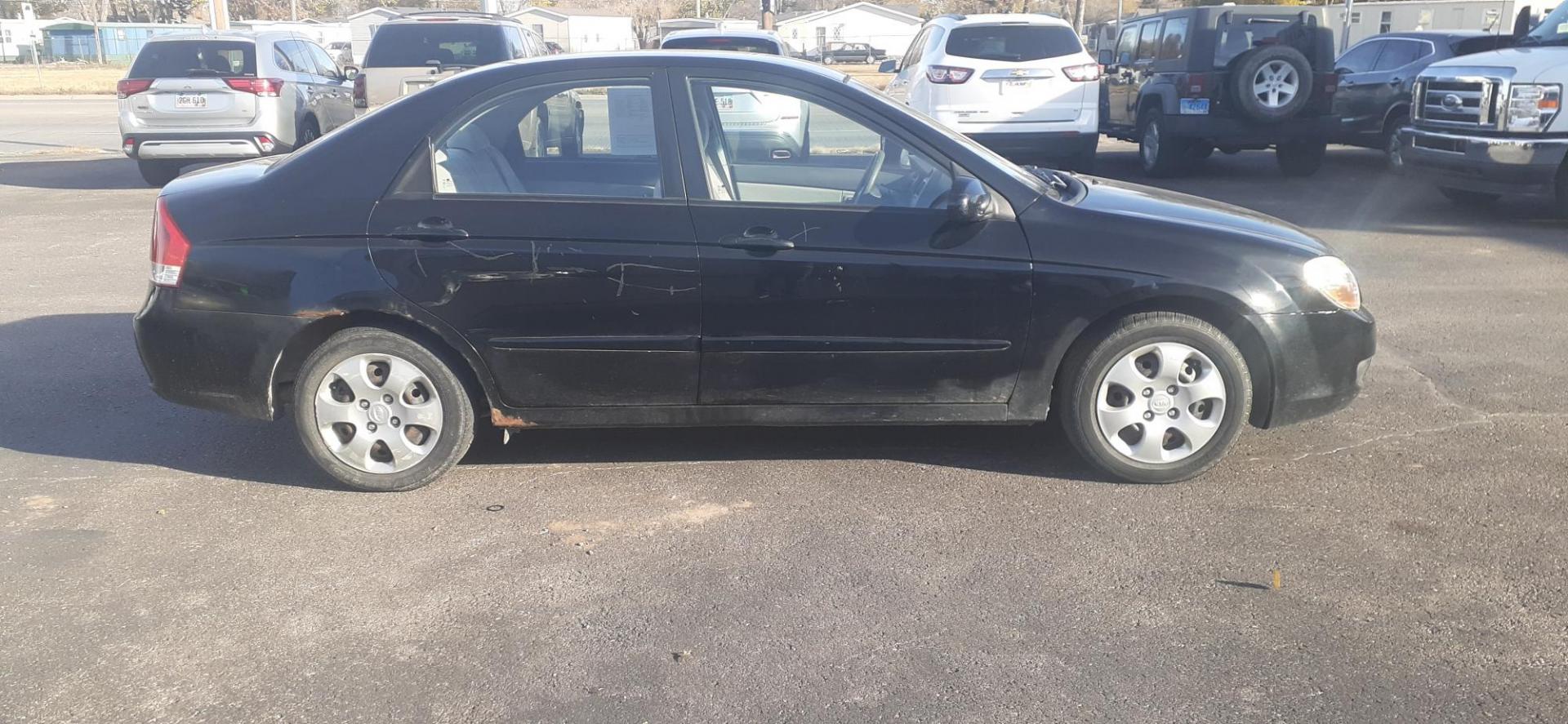 2008 Kia Spectra EX (KNAFE121X85) with an 2.0L L4 DOHC 16V engine, located at 2015 Cambell Street, Rapid City, SD, 57701, (605) 342-8326, 44.066433, -103.191772 - CARFAX AVAILABLE - Photo#5