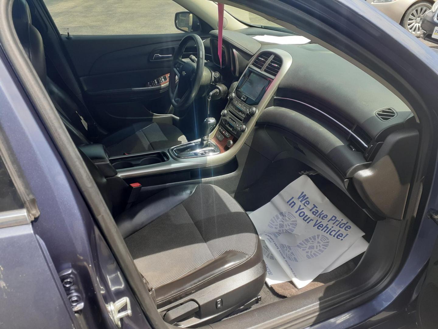 2013 Chevrolet Malibu 1LT (1G11C5SA6DF) with an 2.5L L4 DOHC 16V engine, 6-Speed Automatic transmission, located at 2015 Cambell Street, Rapid City, SD, 57701, (605) 342-8326, 44.066433, -103.191772 - CARFAX AVAILALBE - Photo#5