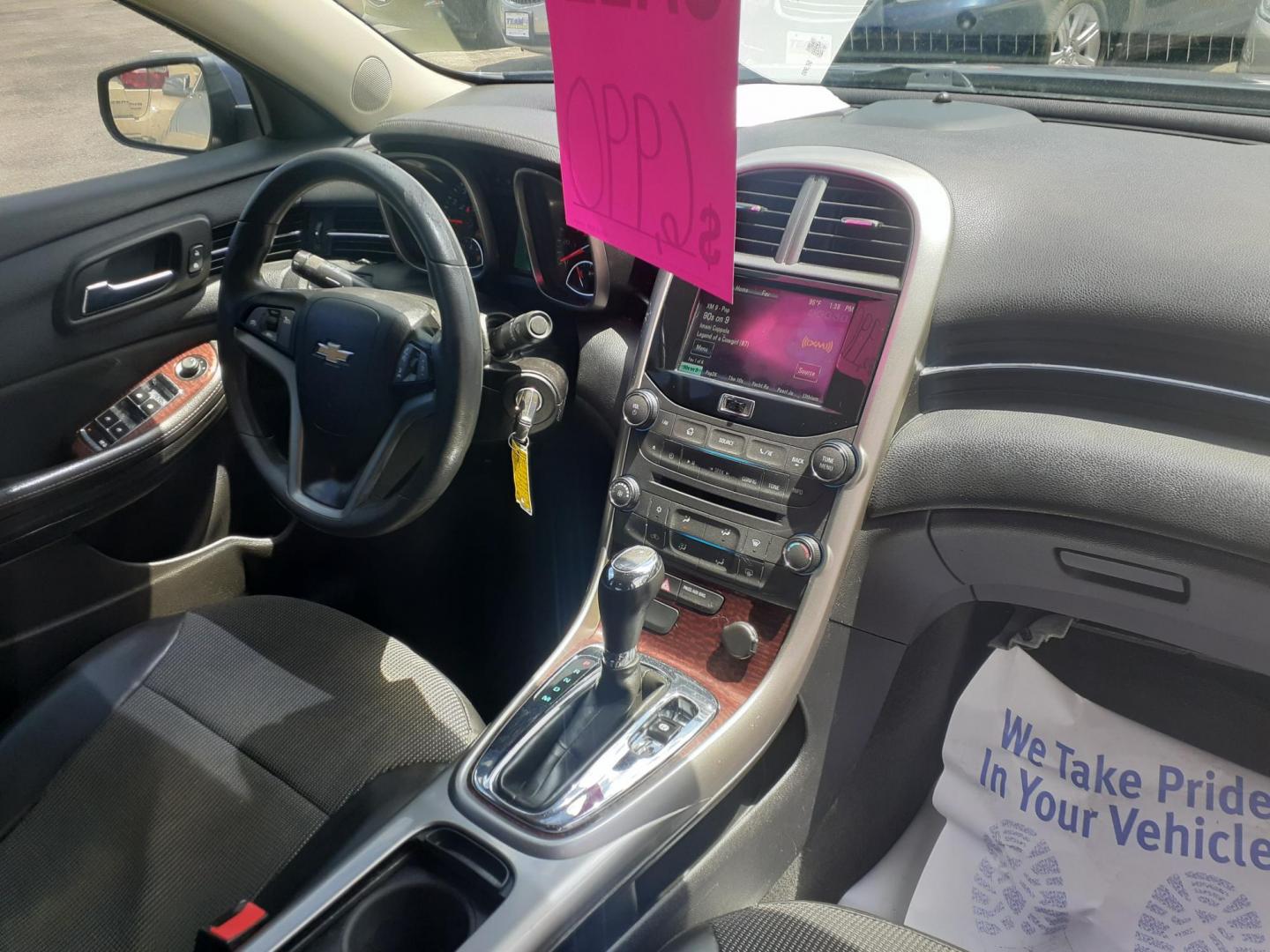 2013 Chevrolet Malibu 1LT (1G11C5SA6DF) with an 2.5L L4 DOHC 16V engine, 6-Speed Automatic transmission, located at 2015 Cambell Street, Rapid City, SD, 57701, (605) 342-8326, 44.066433, -103.191772 - CARFAX AVAILALBE - Photo#6