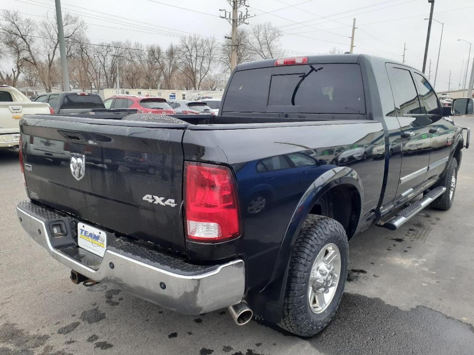 2011 Dodge Ram 2500 SLT Mega Cab 4WD (3D7TT2HT5BG) with an 5.7L V8 OHV 16V engine, located at 2015 Cambell Street, Rapid City, SD, 57701, (605) 342-8326, 44.066433, -103.191772 - Photo #10