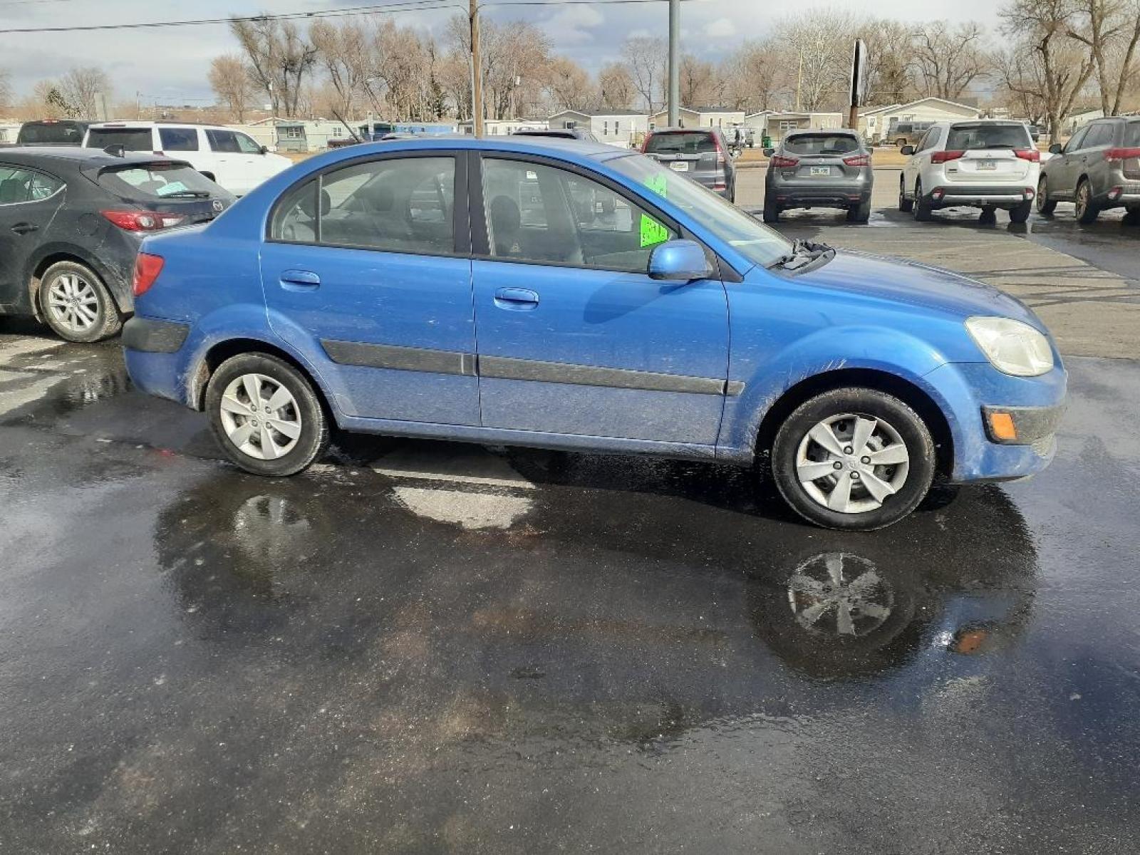 2009 Kia Rio Base (KNADE223796) with an 1.6 L 4 CYLINDER engine, Automatic transmission, located at 2015 Cambell Street, Rapid City, SD, 57701, (605) 342-8326, 44.066433, -103.191772 - CARFAX - Photo #4