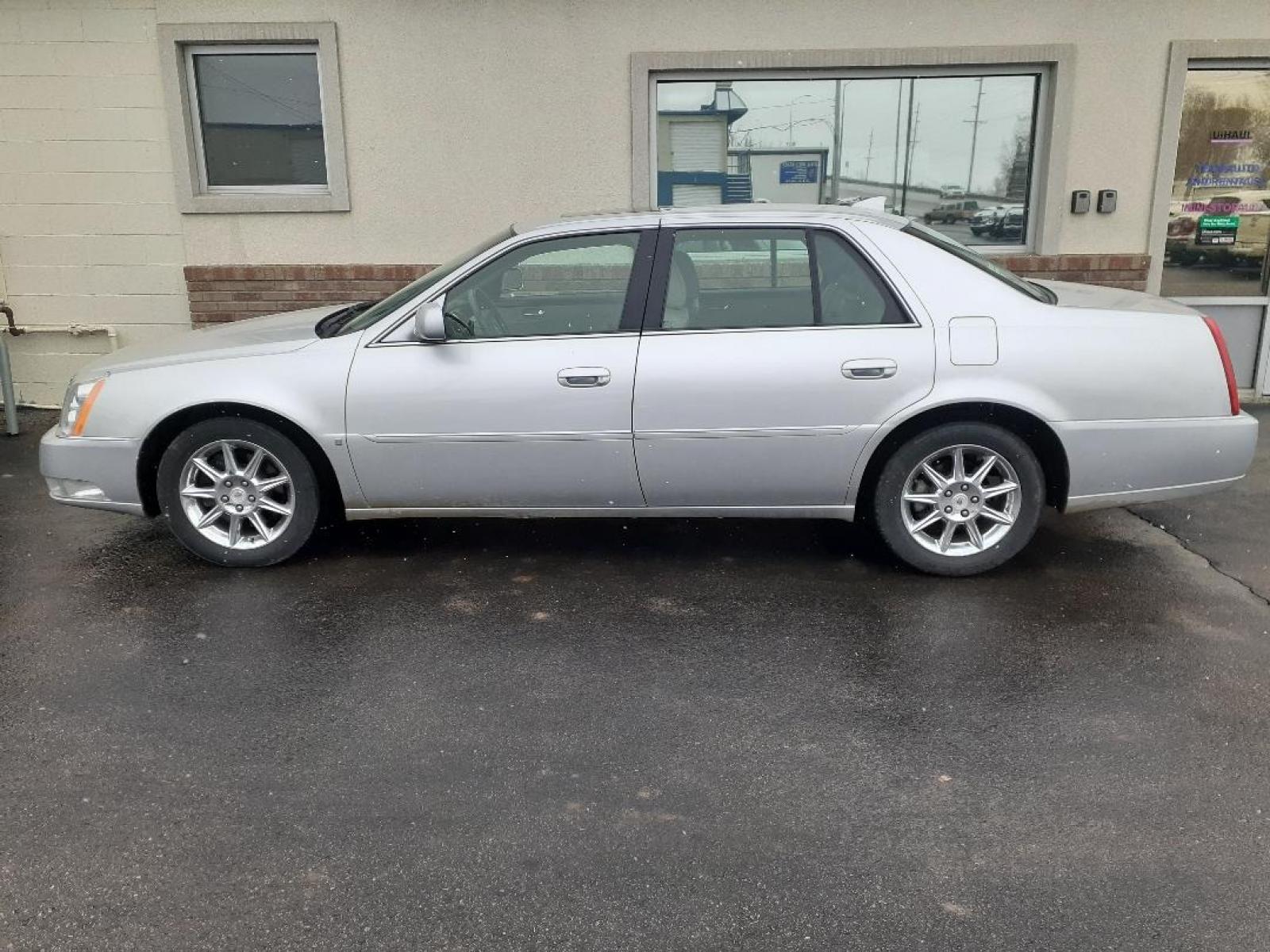 2010 Cadillac DTS Luxury (1G6KD5EY9AU) with an 4.6L V8 DOHC 32V engine, 4-Speed Automatic transmission, located at 2015 Cambell Street, Rapid City, SD, 57701, (605) 342-8326, 44.066433, -103.191772 - CARFAX AVAILABLE - Photo #0