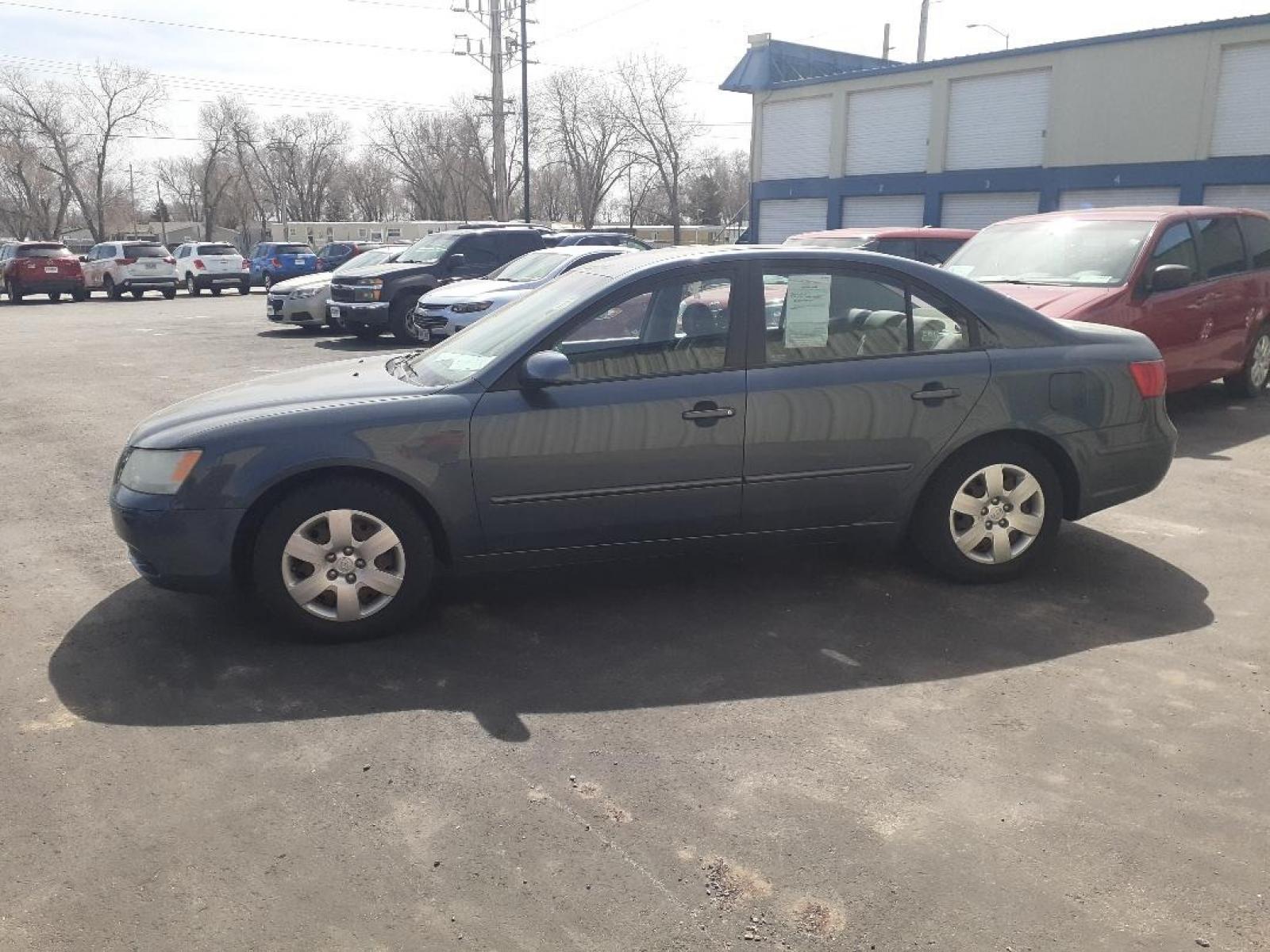 2009 Hyundai Sonata GLS (5NPET46C29H) with an 2.4L L4 DOHC 16V engine, located at 2015 Cambell Street, Rapid City, SD, 57701, (605) 342-8326, 44.066433, -103.191772 - CARFAX AVAILABLE - Photo #0
