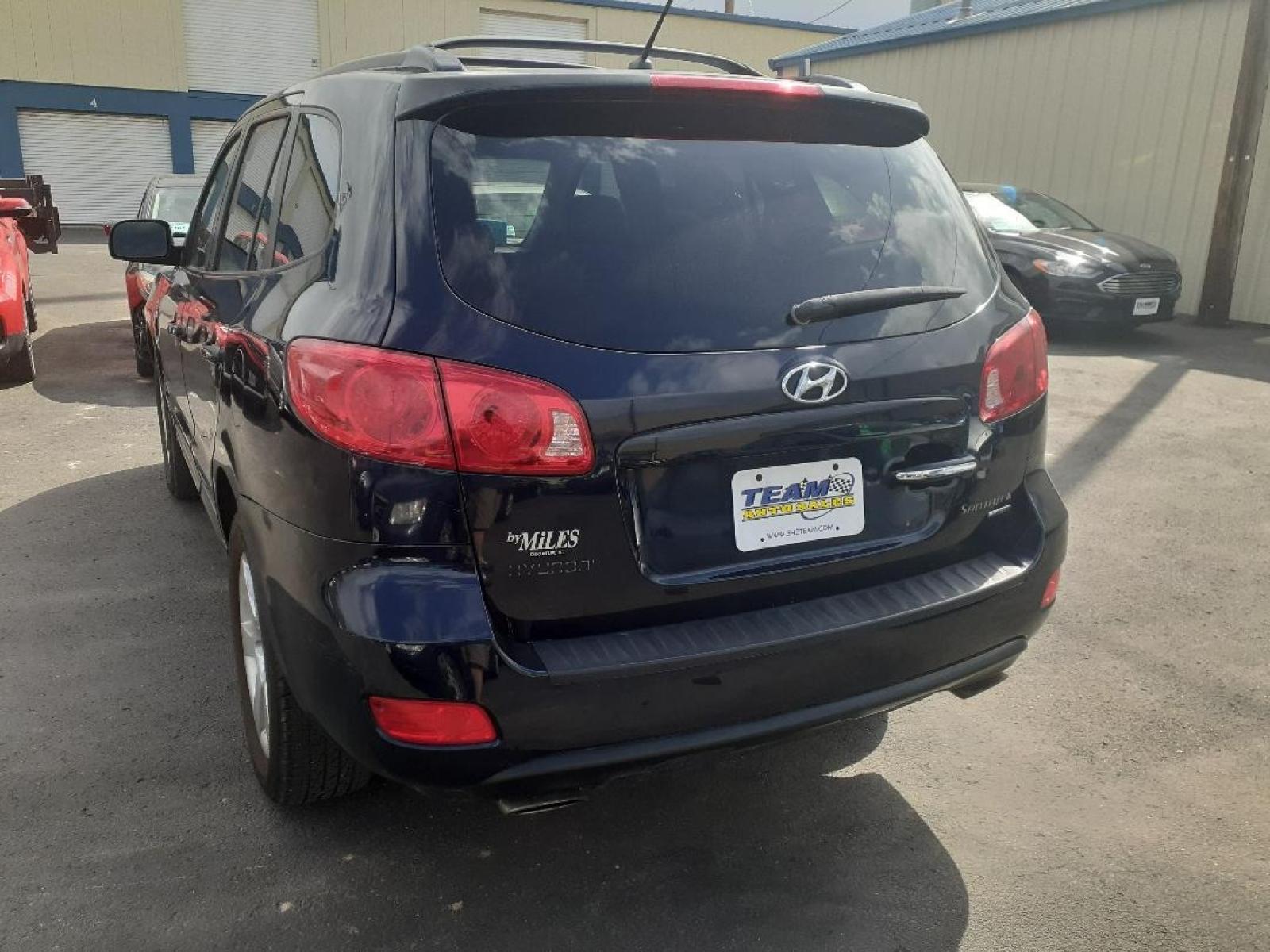 2007 Hyundai Santa Fe Limited (5NMSH13E07H) with an 3.3L V6 DOHC 24V engine, 5-Speed Automatic Overdrive transmission, located at 2015 Cambell Street, Rapid City, SD, 57701, (605) 342-8326, 44.066433, -103.191772 - Photo #2