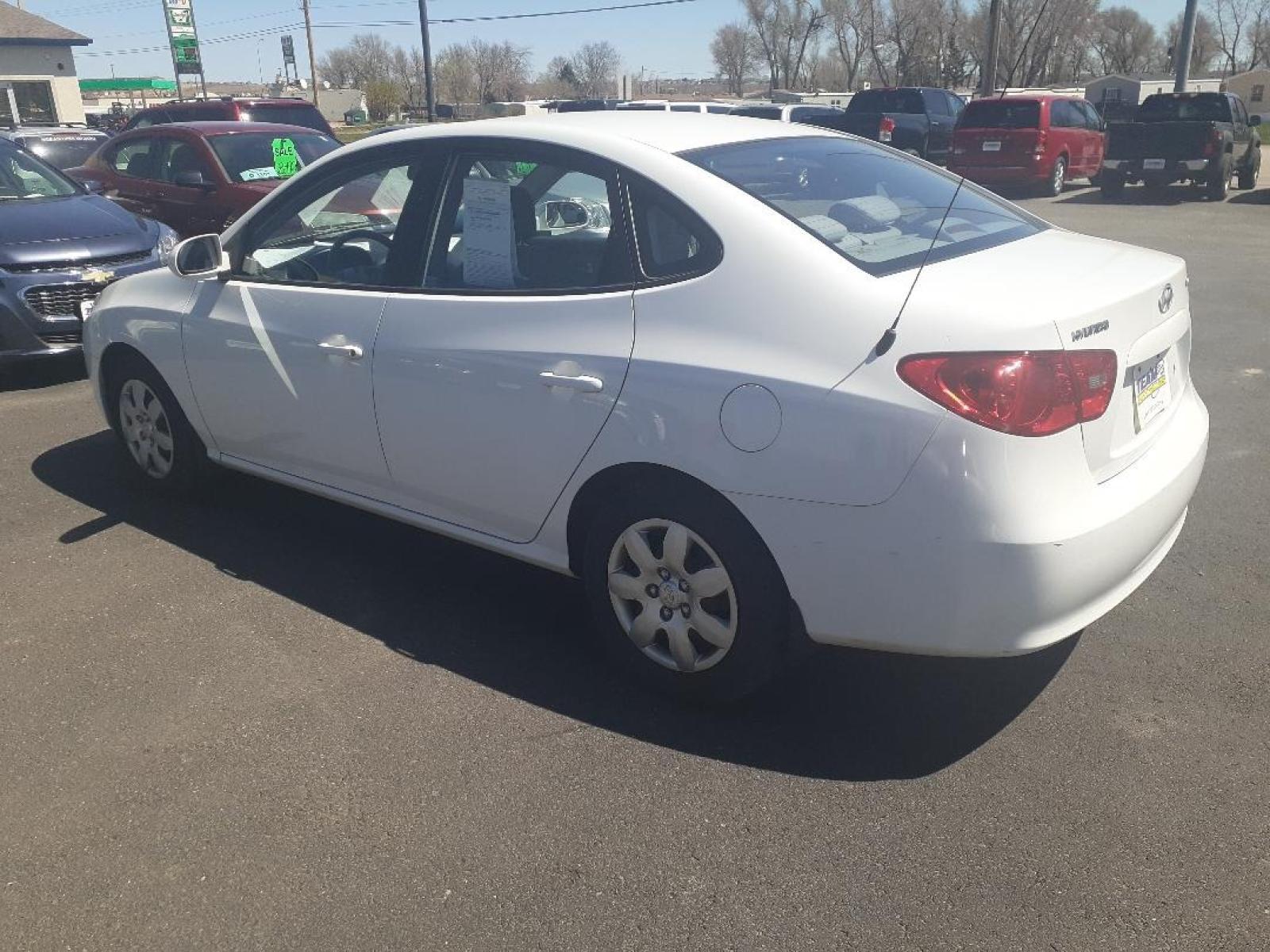 2007 Hyundai Elantra GLS (KMHDU46DX7U) with an 2.0L L4 DOHC 16V engine, located at 2015 Cambell Street, Rapid City, SD, 57701, (605) 342-8326, 44.066433, -103.191772 - CARFAX AVAILABLE - Photo #2