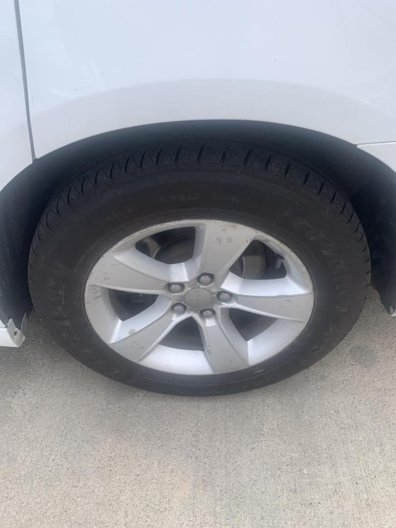 2014 Dodge Charger SE (2C3CDXBG2EH) with an 3.6L V6 DOHC 24V engine, 5-Speed Automatic transmission, located at 2015 Cambell Street, Rapid City, SD, 57701, (605) 342-8326, 44.066433, -103.191772 - CARFAX AVAILABLE - Photo#8