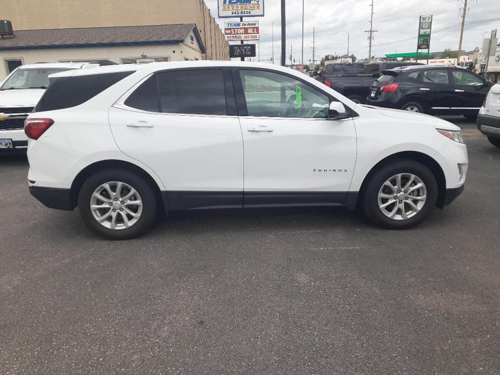 2018 Chevrolet Equinox LT AWD (3GNAXSEV0JS) with an 1.5L L4 DIR DOHC 16V TURBO engine, 6A transmission, located at 2015 Cambell Street, Rapid City, SD, 57701, (605) 342-8326, 44.066433, -103.191772 - CARFAX AVAILABLE - Photo #3