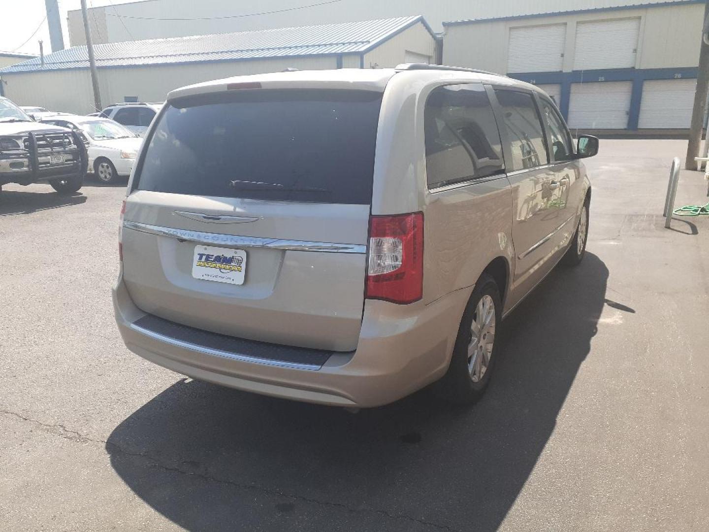 2014 Chrysler Town & Country Touring (2C4RC1BG8ER) with an 3.6L V6 DOHC 24V engine, 6-Speed Automatic transmission, located at 2015 Cambell Street, Rapid City, SD, 57701, (605) 342-8326, 44.066433, -103.191772 - Photo#3