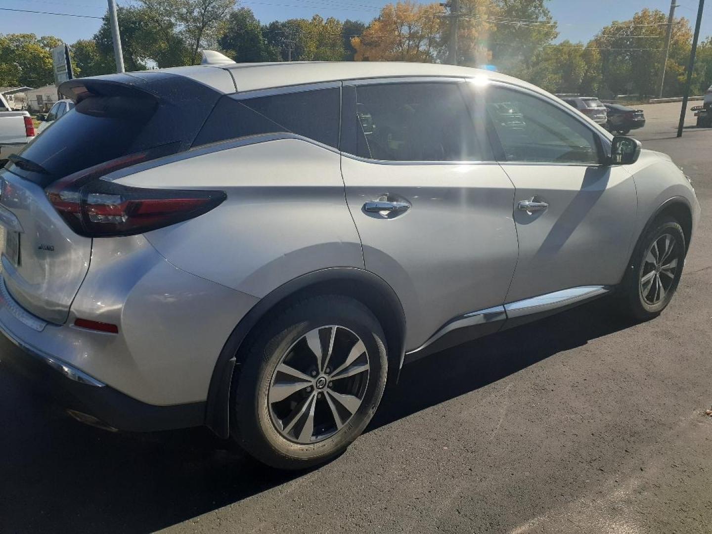 2019 Nissan Murano Platinum AWD (5N1AZ2MS0KN) with an 3.5L V6 DOHC 24V engine, CVT transmission, located at 2015 Cambell Street, Rapid City, SD, 57701, (605) 342-8326, 44.066433, -103.191772 - CARFAX AVAILABLE - Photo#2