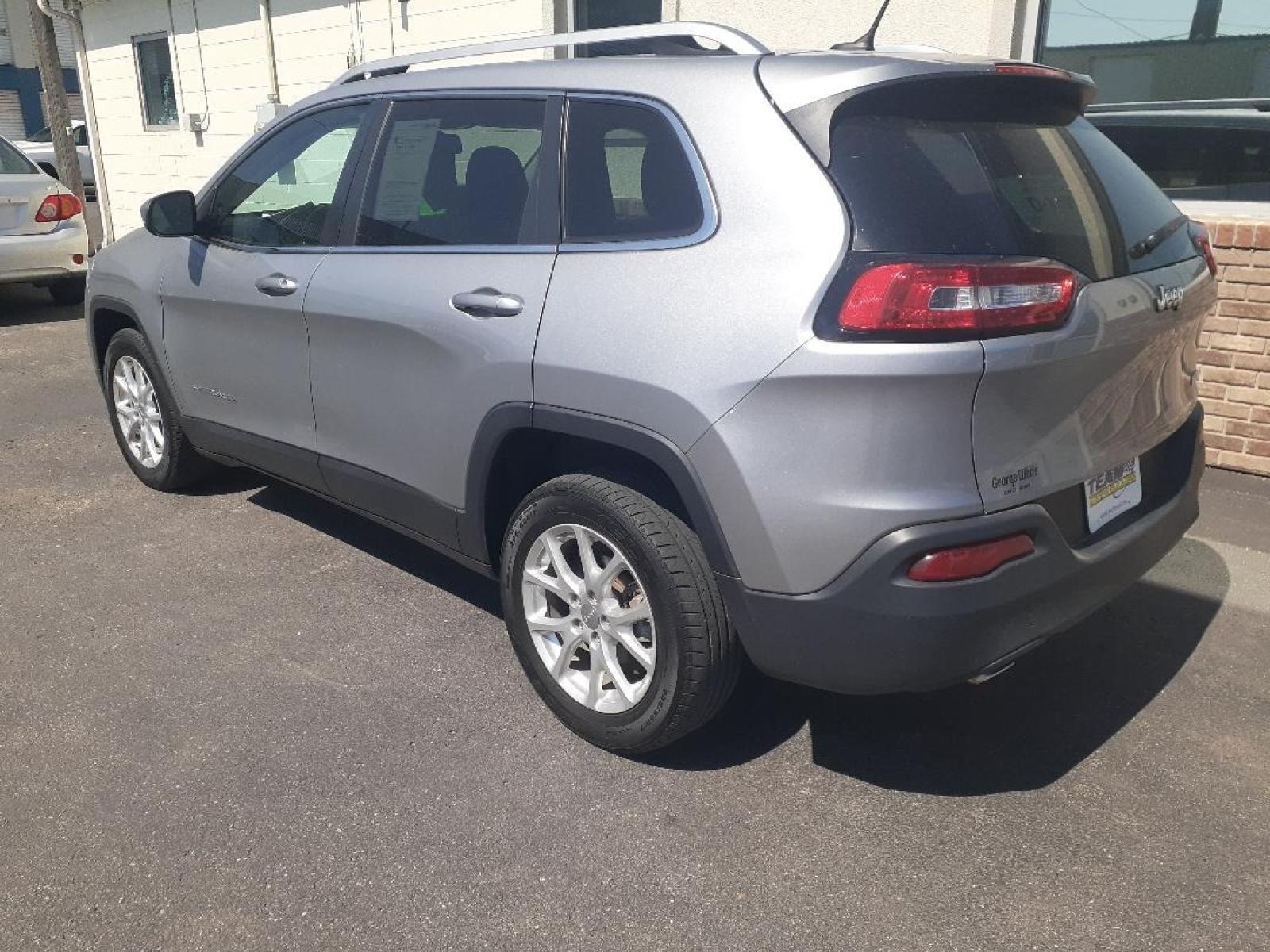 2014 Jeep Cherokee Latitude FWD (1C4PJLCB8EW) with an 2.4L L4 DOHC 16V engine, 9-Speed Automatic transmission, located at 2015 Cambell Street, Rapid City, SD, 57701, (605) 342-8326, 44.066433, -103.191772 - CARFAX AVAILABLE - Photo #2