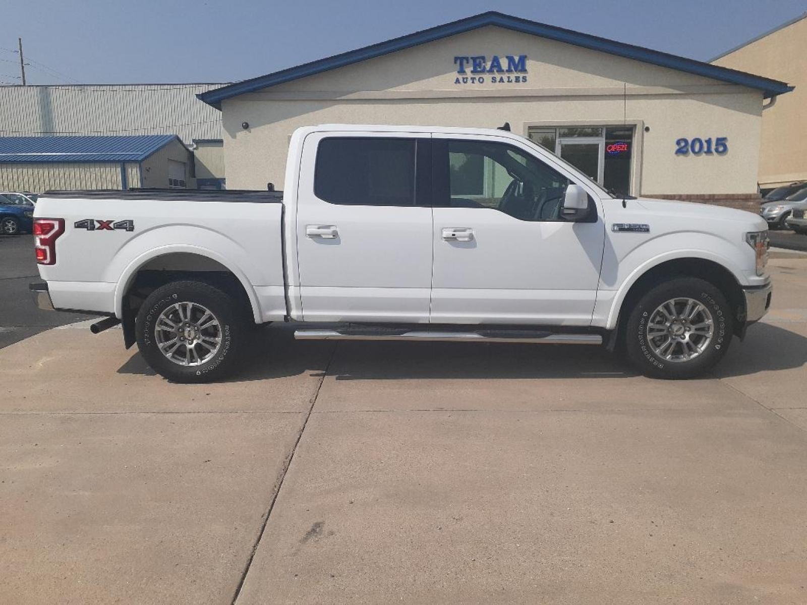 2019 Ford F-150 Lariat SuperCrew 5.5-ft. Bed 4WD (1FTEW1E53KK) with an 5.0L V8 OHV 32V engine, 6A transmission, located at 2015 Cambell Street, Rapid City, SD, 57701, (605) 342-8326, 44.066433, -103.191772 - CARFAX AVAILABLE - Photo #5