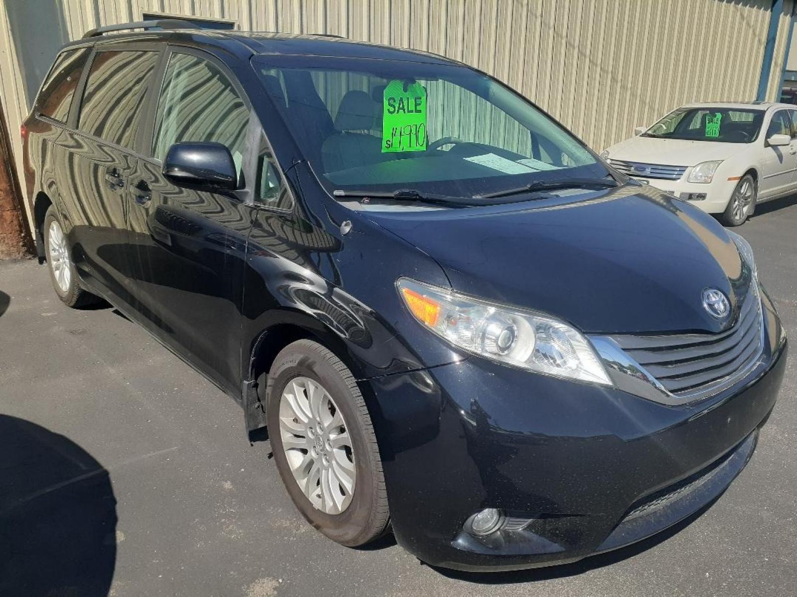 2012 Toyota Sienna Limited FWD 7-Passsenger V6 (5TDYK3DC2CS) with an 3.5L V6 EFI DOHC 24V engine, 5-Speed Automatic transmission, located at 2015 Cambell Street, Rapid City, SD, 57701, (605) 342-8326, 44.066433, -103.191772 - CARFAX AVAILABLE - Photo #7