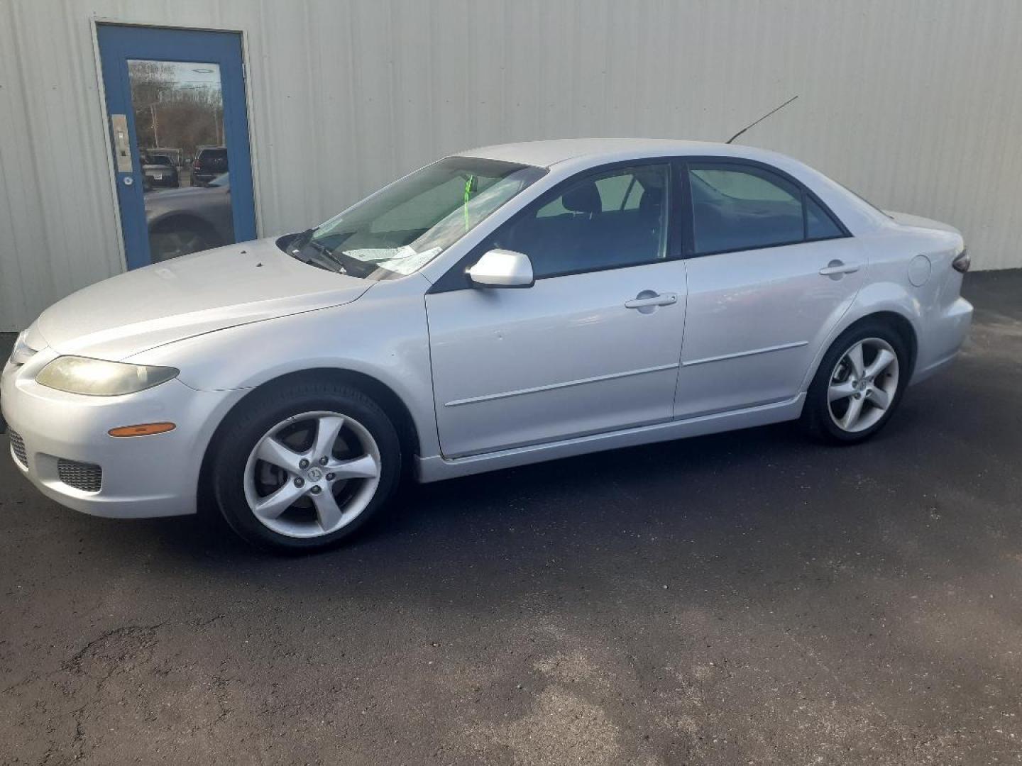 2007 Mazda MAZDA6 i Sports Sedan Grand Touring (1YVHP80C275) with an 2.3L L4 DOHC 16V engine, located at 2015 Cambell Street, Rapid City, SD, 57701, (605) 342-8326, 44.066433, -103.191772 - CARFAX AVAILABLE - Photo#1