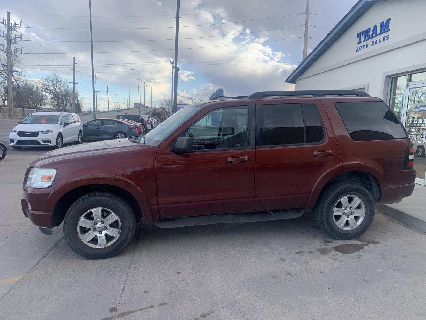 2010 RED /GRAY Ford Explorer XLT 4.0L 4WD (1FMEU7DE4AU) with an 4.0L V6 SOHC 16V engine, 5-Speed Automatic transmission, located at 2015 Cambell Street, Rapid City, SD, 57701, (605) 342-8326, 44.066433, -103.191772 - COMING SOON CARFAX AVAILABLE - Photo#2