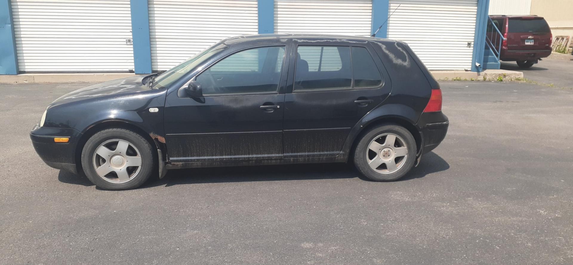 2000 Volkswagen Golf GLS 2.0 (WVWGA21J0YW) with an 2.0L L4 SOHC 8V engine, 5-Speed transmission, located at 2015 Cambell Street, Rapid City, SD, 57701, (605) 342-8326, 44.066433, -103.191772 - CARFAX AVAILABLE - Photo#0