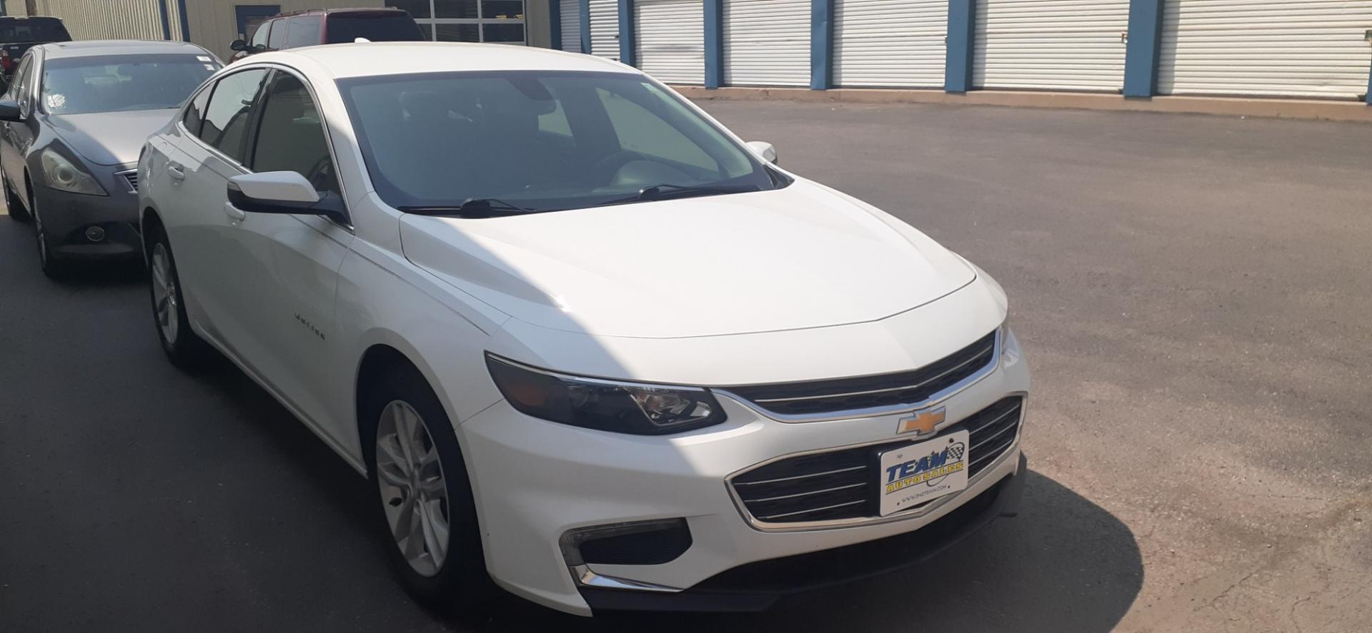 2016 Chevrolet Malibu (1G1ZE5STXGF) , located at 2015 Cambell Street, Rapid City, SD, 57701, (605) 342-8326, 44.066433, -103.191772 - Photo#4