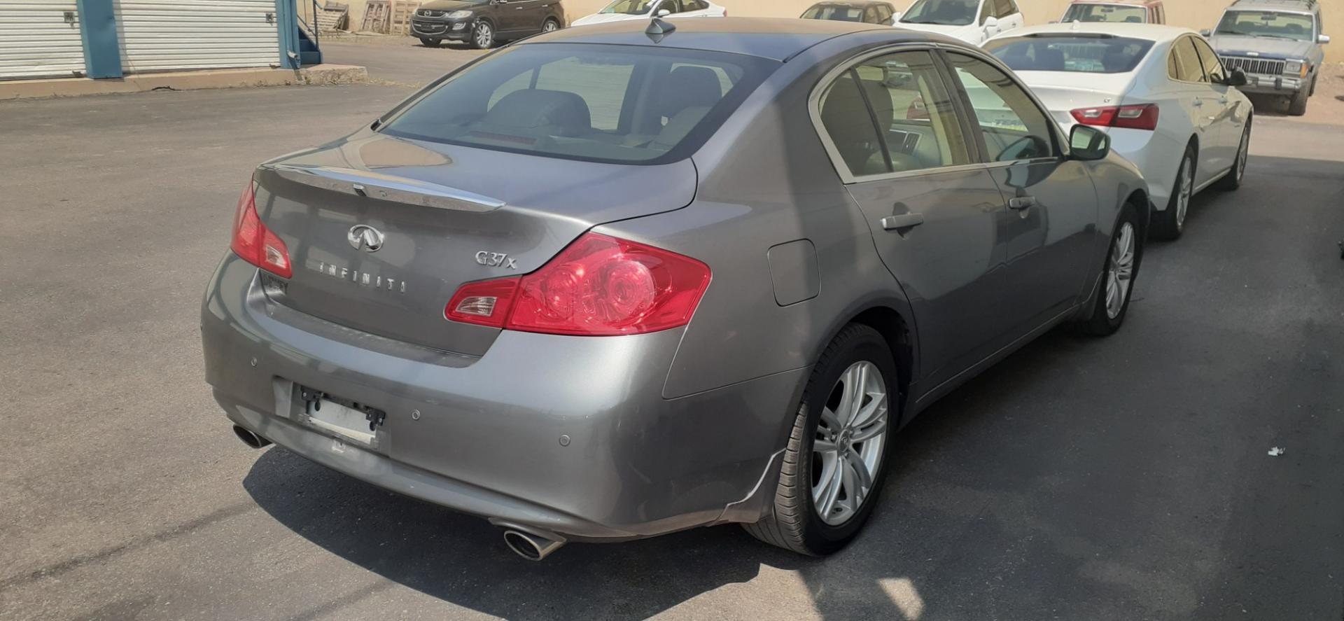 2013 Infiniti G Sedan (JN1CV6AR3DM) , located at 2015 Cambell Street, Rapid City, SD, 57701, (605) 342-8326, 44.066433, -103.191772 - CARFAX AVAILABLE - Photo#2