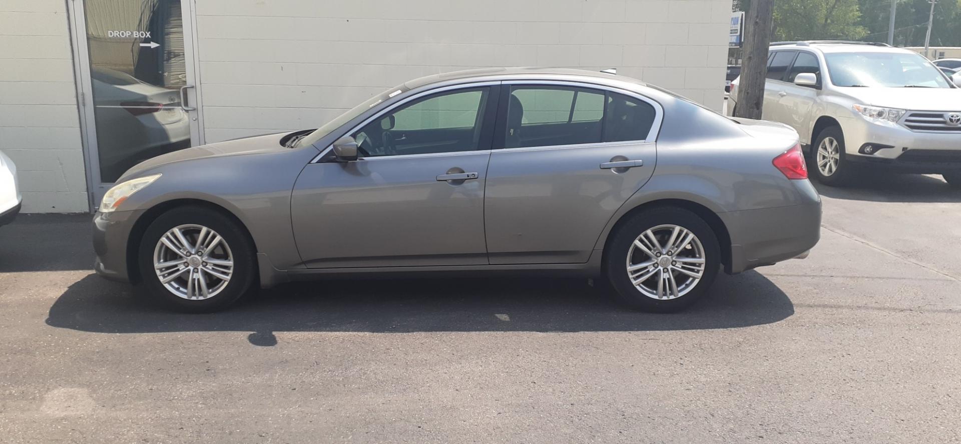 2013 Infiniti G Sedan (JN1CV6AR3DM) , located at 2015 Cambell Street, Rapid City, SD, 57701, (605) 342-8326, 44.066433, -103.191772 - CARFAX AVAILABLE - Photo#0