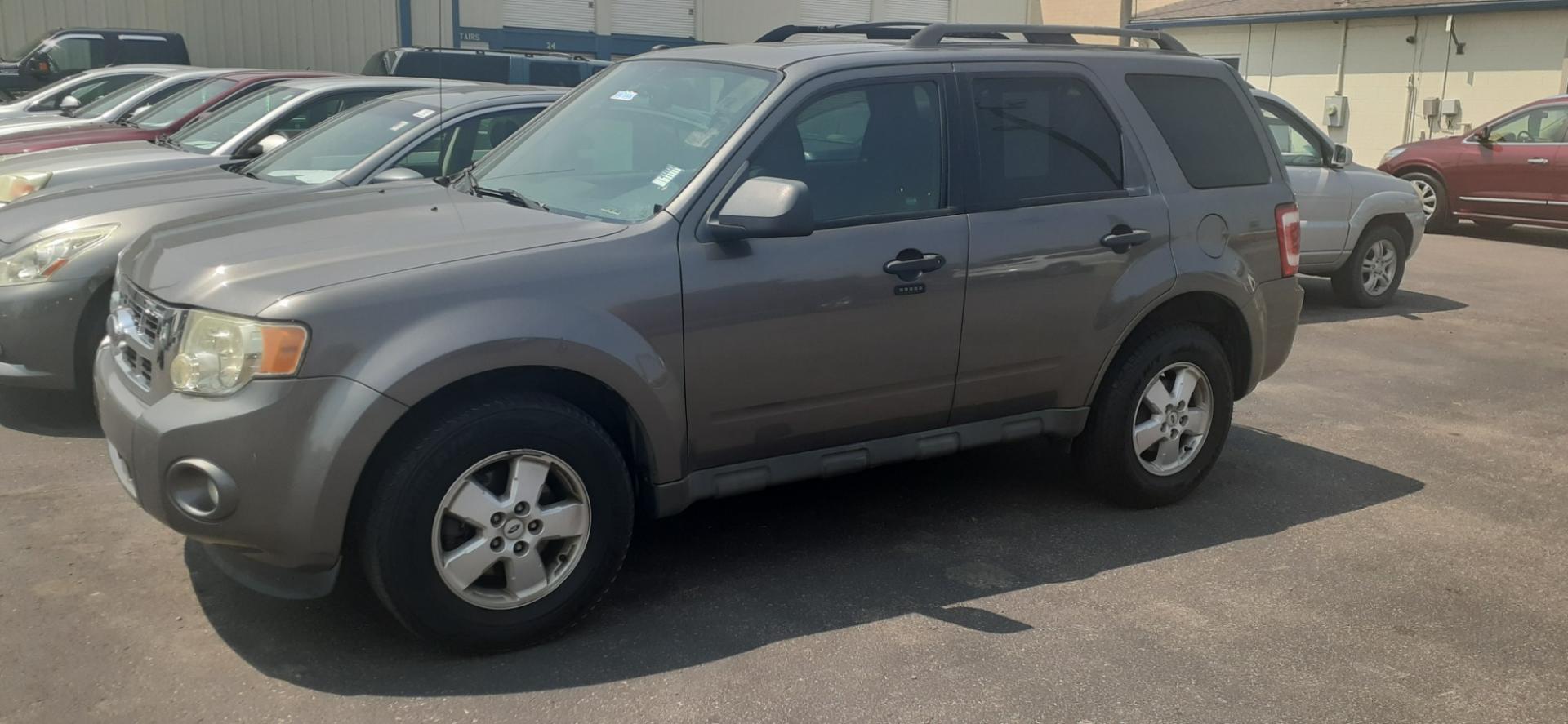 2009 Ford Escape (1FMCU03779K) , located at 2015 Cambell Street, Rapid City, SD, 57701, (605) 342-8326, 44.066433, -103.191772 - Photo#1