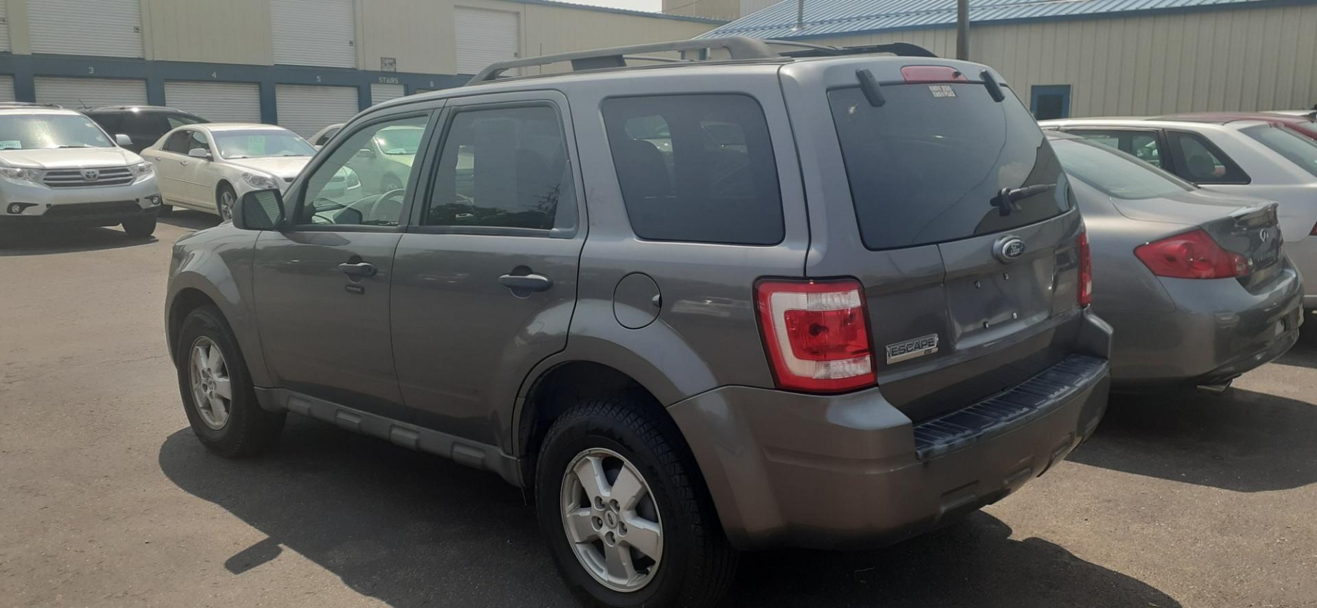 2009 Ford Escape (1FMCU03779K) , located at 2015 Cambell Street, Rapid City, SD, 57701, (605) 342-8326, 44.066433, -103.191772 - Photo#2