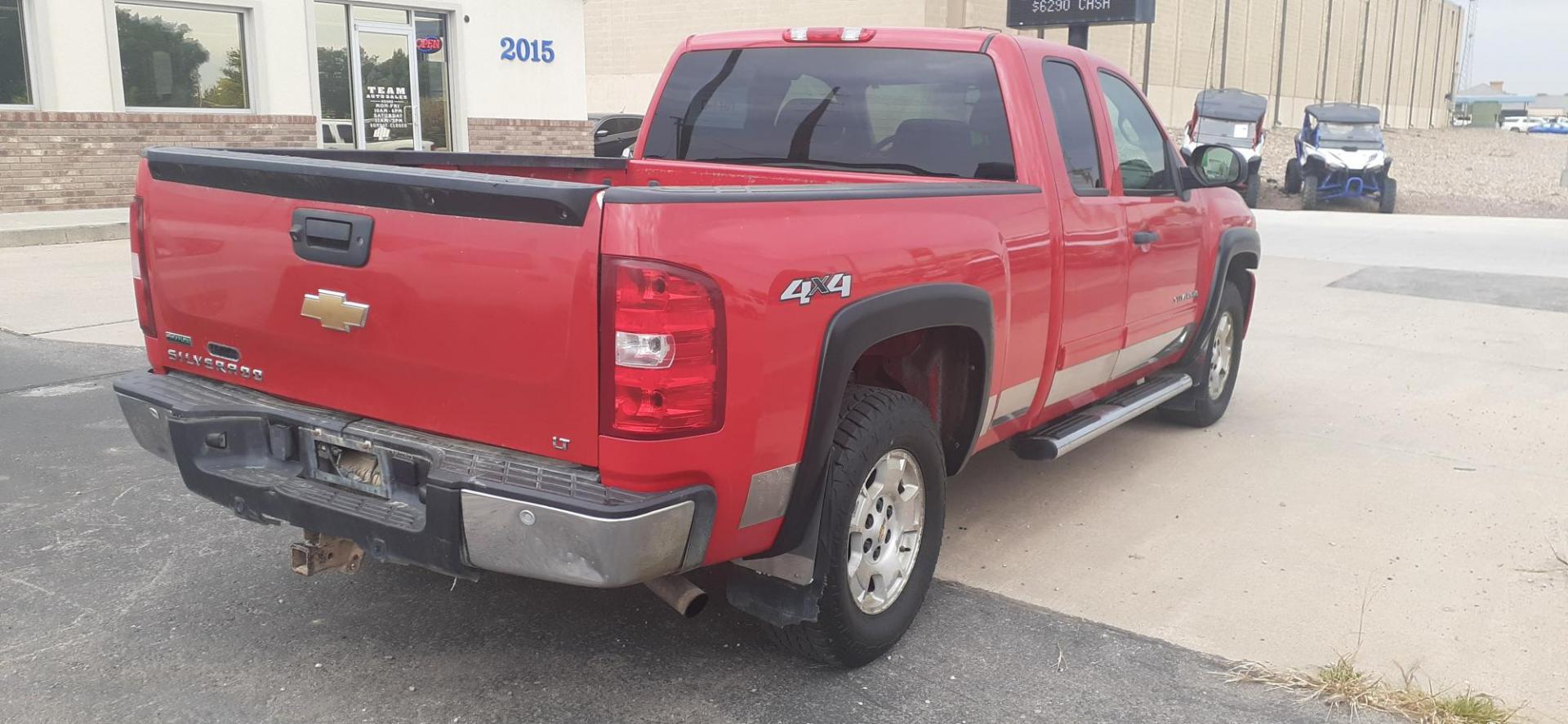 2011 Chevrolet Silverado 1500 LT Ext. Cab 4WD (1GCRKSE37BZ) with an 5.3L V8 OHV 16V FFV engine, 4-Speed Automatic transmission, located at 2015 Cambell Street, Rapid City, SD, 57701, (605) 342-8326, 44.066433, -103.191772 - Photo#1