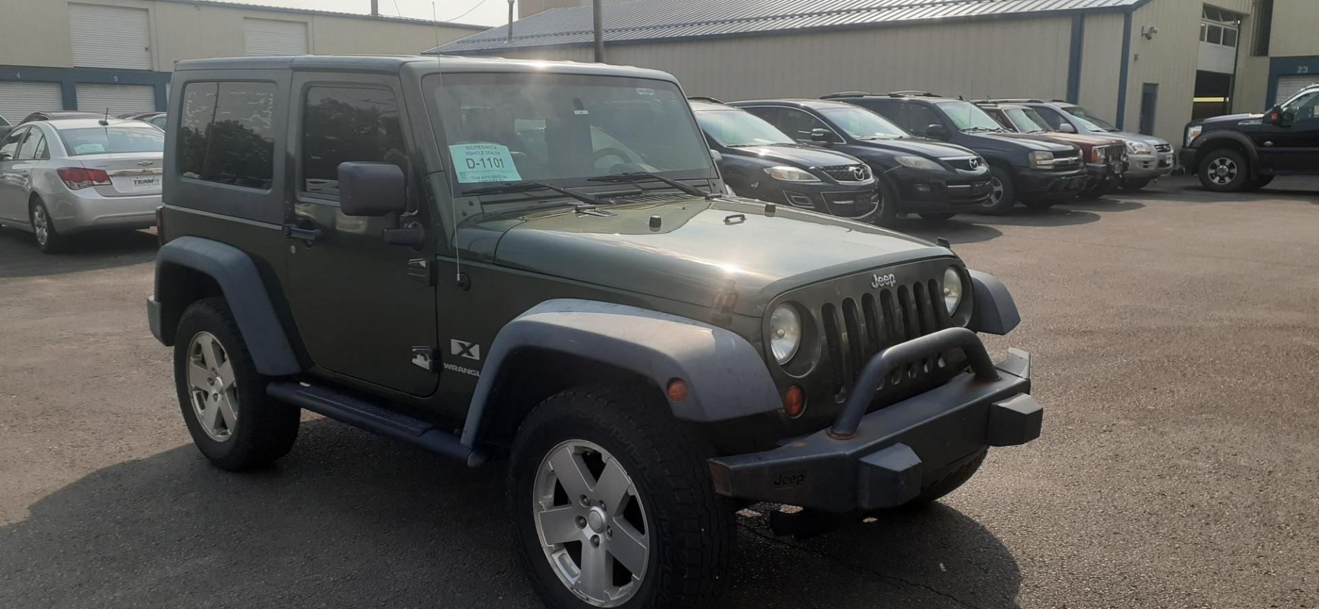 2008 Jeep Wrangler X (1J4FA24128L) with an 3.8L V6 OHV 12V engine, located at 2015 Cambell Street, Rapid City, SD, 57701, (605) 342-8326, 44.066433, -103.191772 - CARFAX AVAILABLE - Photo#4