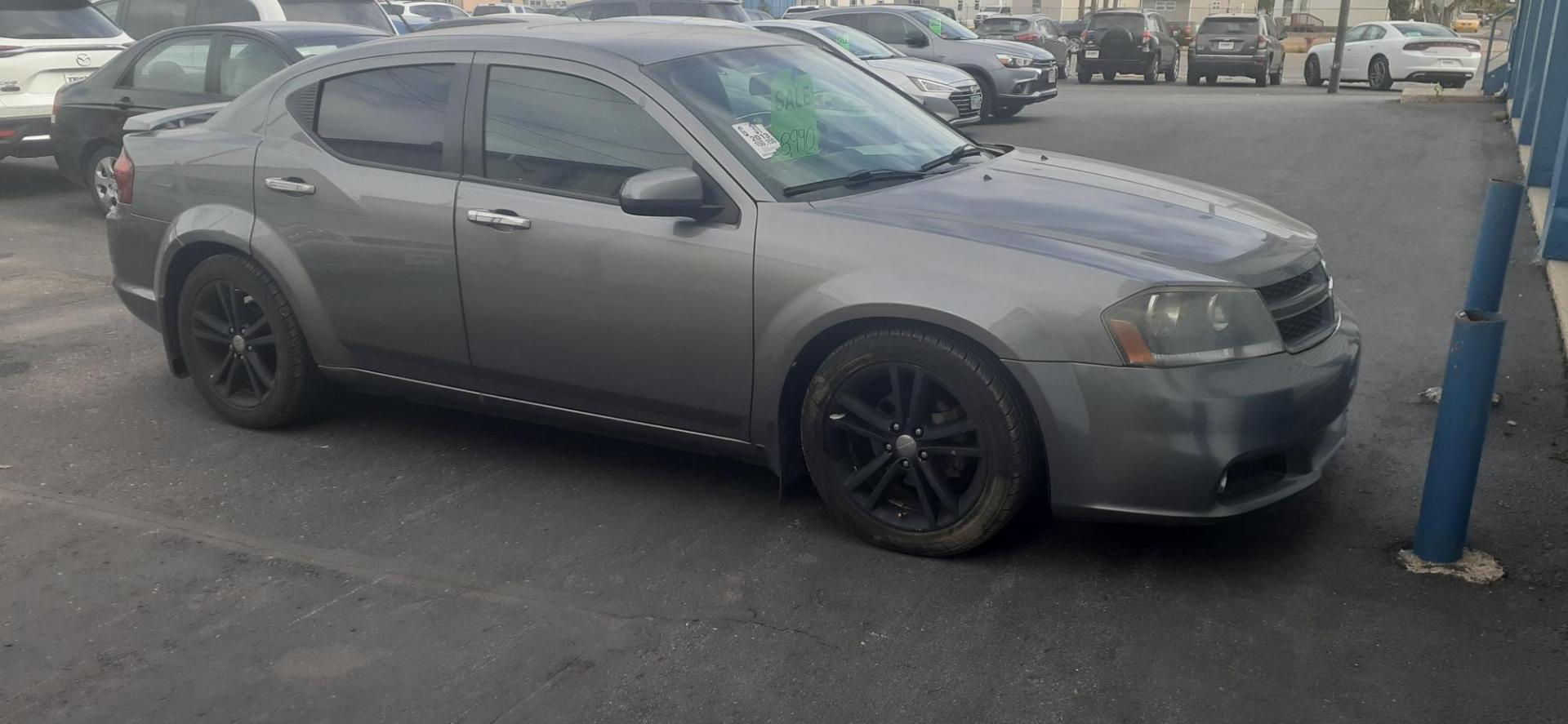 2013 Dodge Avenger SXT (1C3CDZCG5DN) with an 3.6L V6 DOHC 24V FFV engine, 6-Speed Automatic transmission, located at 2015 Cambell Street, Rapid City, SD, 57701, (605) 342-8326, 44.066433, -103.191772 - CARFAX AVAILABLE - Photo#3