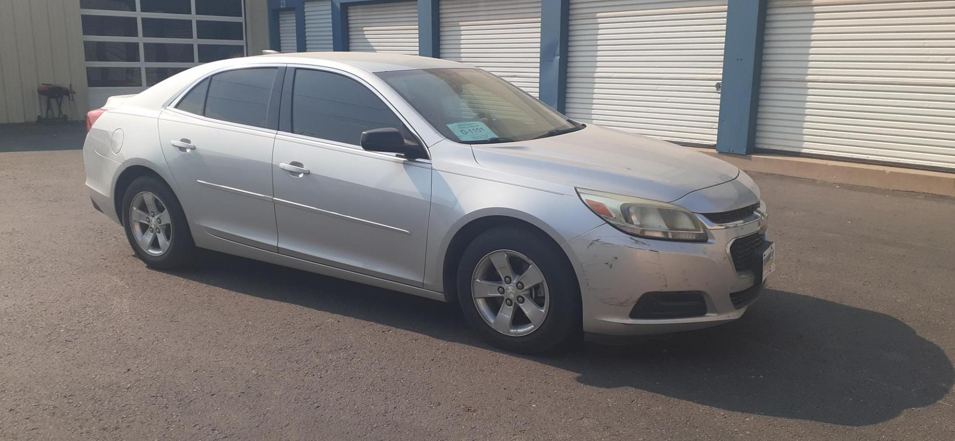 2015 Chevrolet Malibu LS (1G11B5SL9FF) with an 2.5L L4 DOHC 16V engine, 6-Speed Automatic transmission, located at 2015 Cambell Street, Rapid City, SD, 57701, (605) 342-8326, 44.066433, -103.191772 - CARFAX AVAILABLE - Photo#4