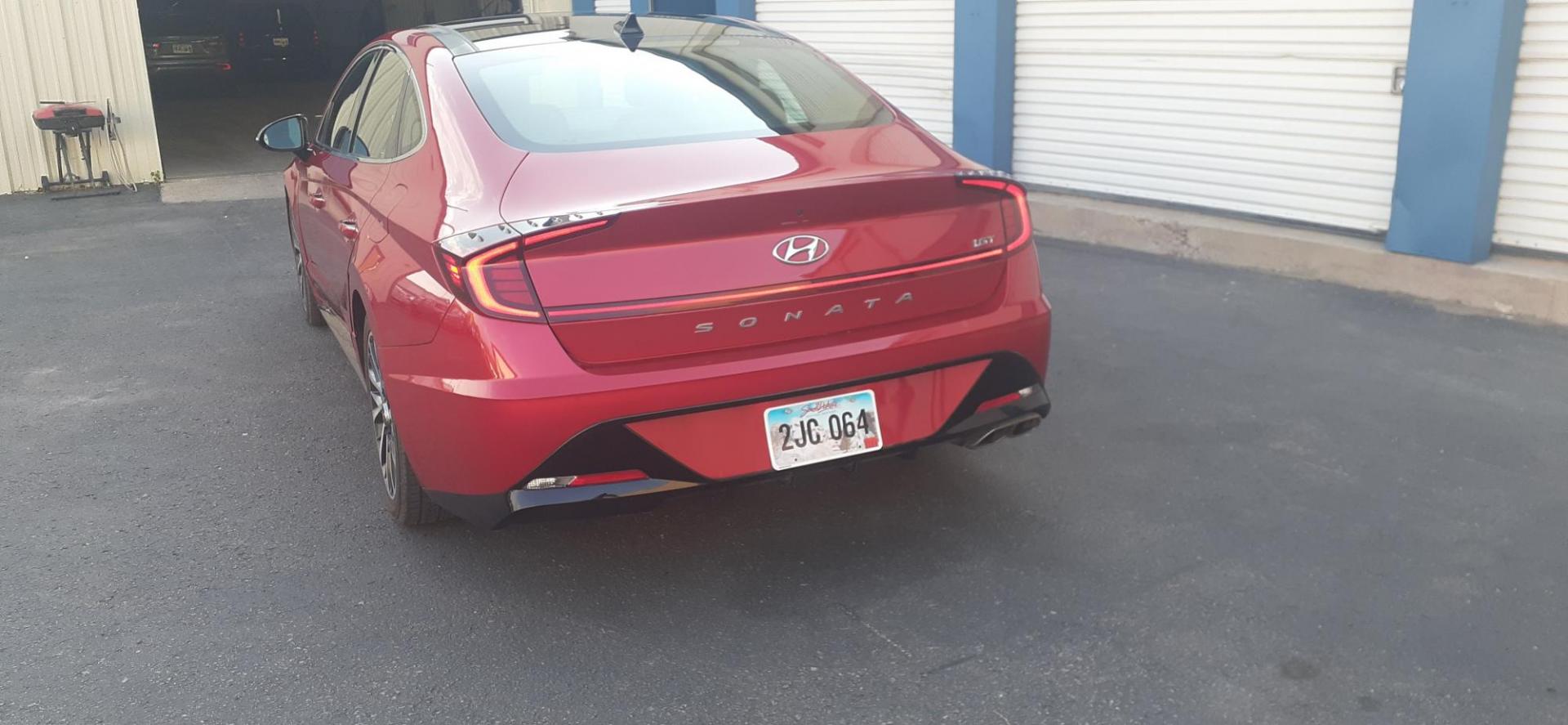 2020 Hyundai Sonata SEL Plus (5NPEJ4J24LH) with an 1.6L L4 DOHC 16V engine, 7A transmission, located at 2015 Cambell Street, Rapid City, SD, 57701, (605) 342-8326, 44.066433, -103.191772 - CARFAX AVAILABLE - Photo#2