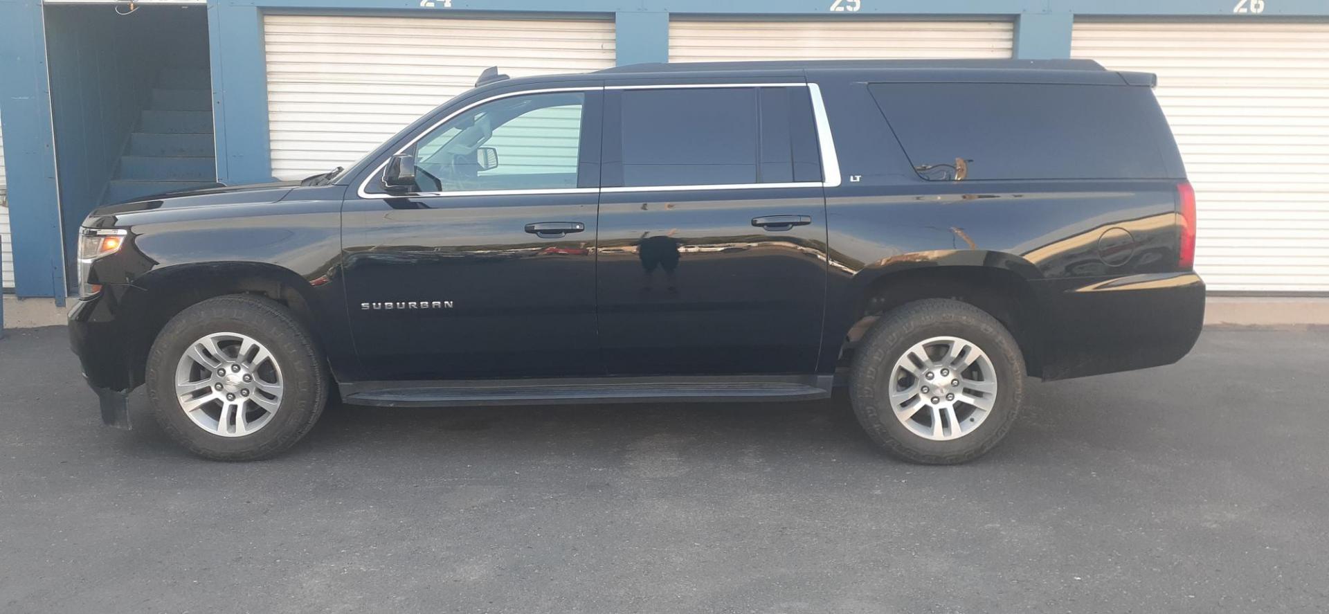 2019 Chevrolet Suburban LT 4WD (1GNSKHKC9KR) with an 5.3L V8 OHV 16V engine, 6A transmission, located at 2015 Cambell Street, Rapid City, SD, 57701, (605) 342-8326, 44.066433, -103.191772 - Photo#0