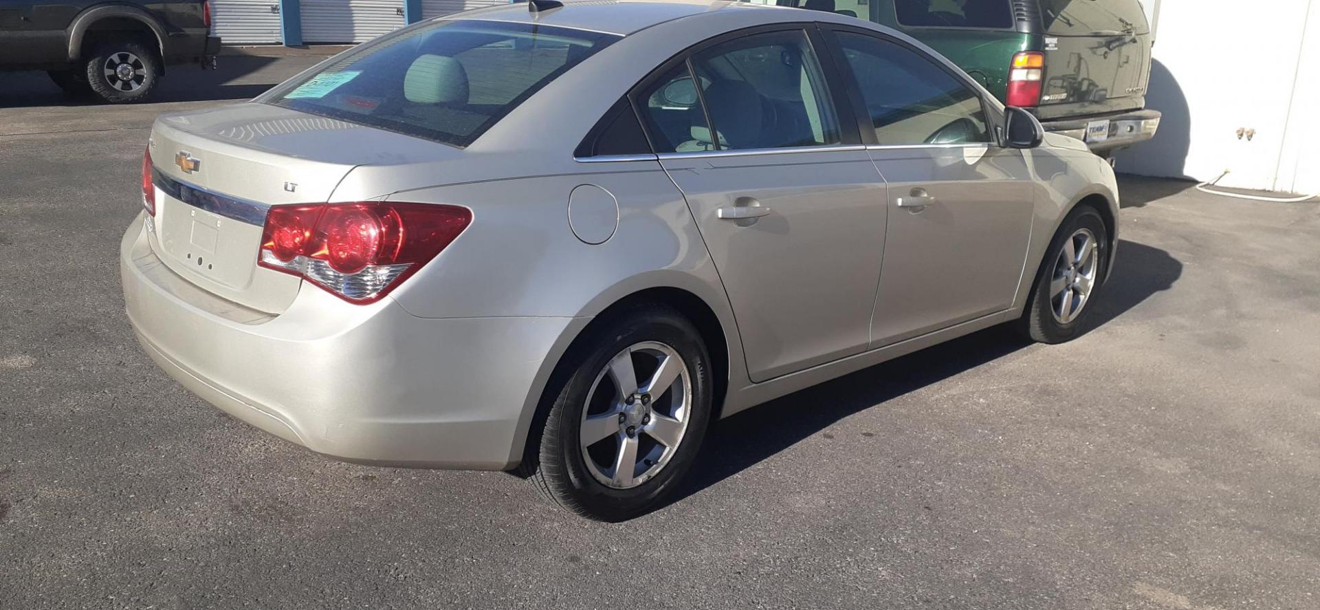 2013 Chevrolet Cruze 1LT Auto (1G1PC5SB6D7) with an 1.4L L4 DOHC 16V TURBO engine, 6-Speed Automatic transmission, located at 2015 Cambell Street, Rapid City, SD, 57701, (605) 342-8326, 44.066433, -103.191772 - Photo#6