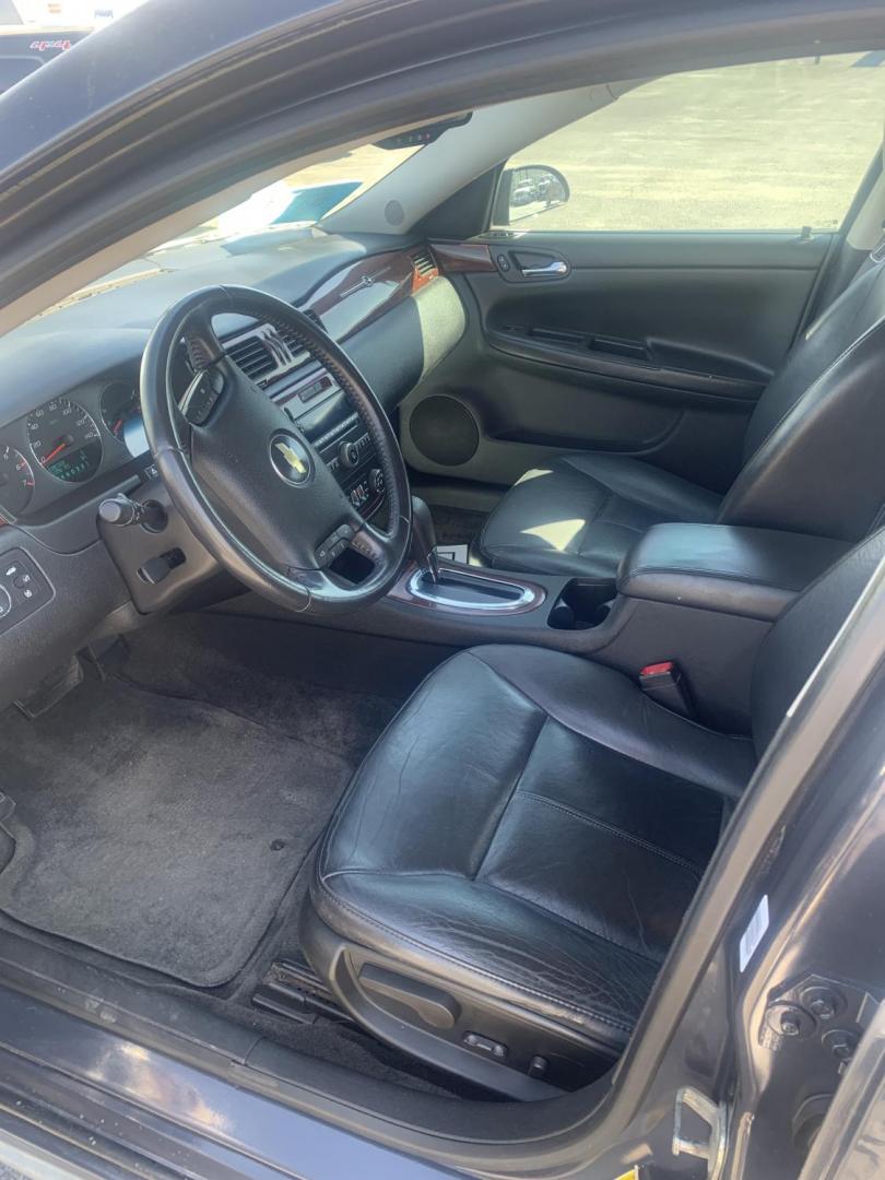 2009 Chevrolet Impala LTZ (2G1WU57M091) , 4-Speed Automatic Overdrive transmission, located at 2015 Cambell Street, Rapid City, SD, 57701, (605) 342-8326, 44.066433, -103.191772 - CARFAX AVAILABLE windshield comming soon - Photo#4